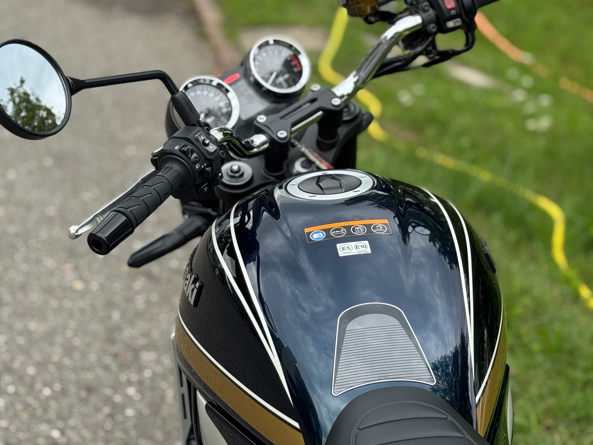 KAWASAKI Z 900 RS-image-7