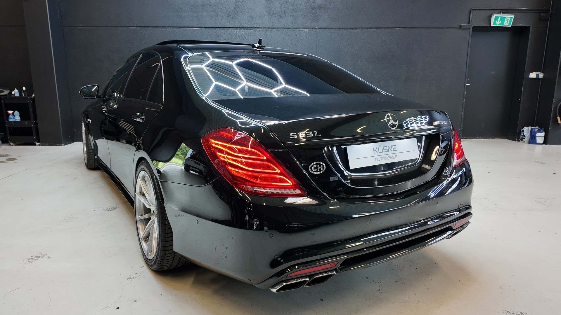 MERCEDES-BENZ S 63 AMG L 4Matic Speedshift MCT-showroom-element-3