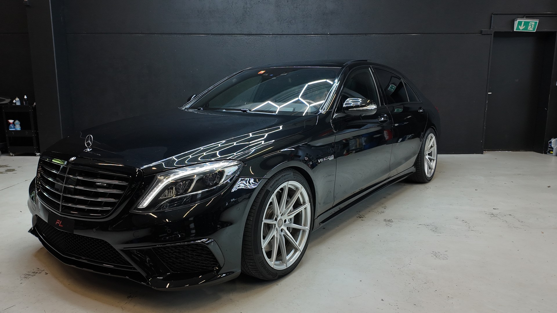 MERCEDES-BENZ S 63 AMG L 4Matic Speedshift MCT-showroom-element-1