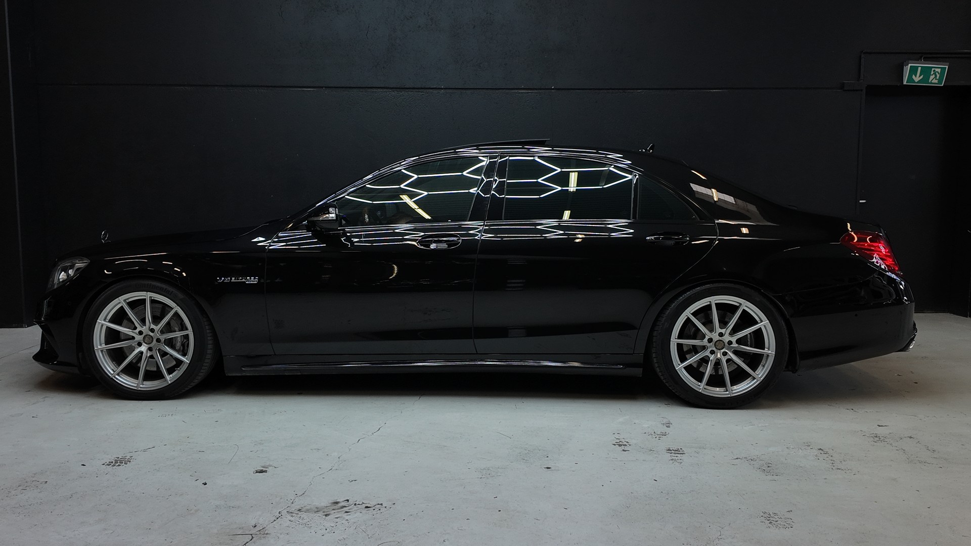 MERCEDES-BENZ S 63 AMG L 4Matic Speedshift MCT-showroom-element-2