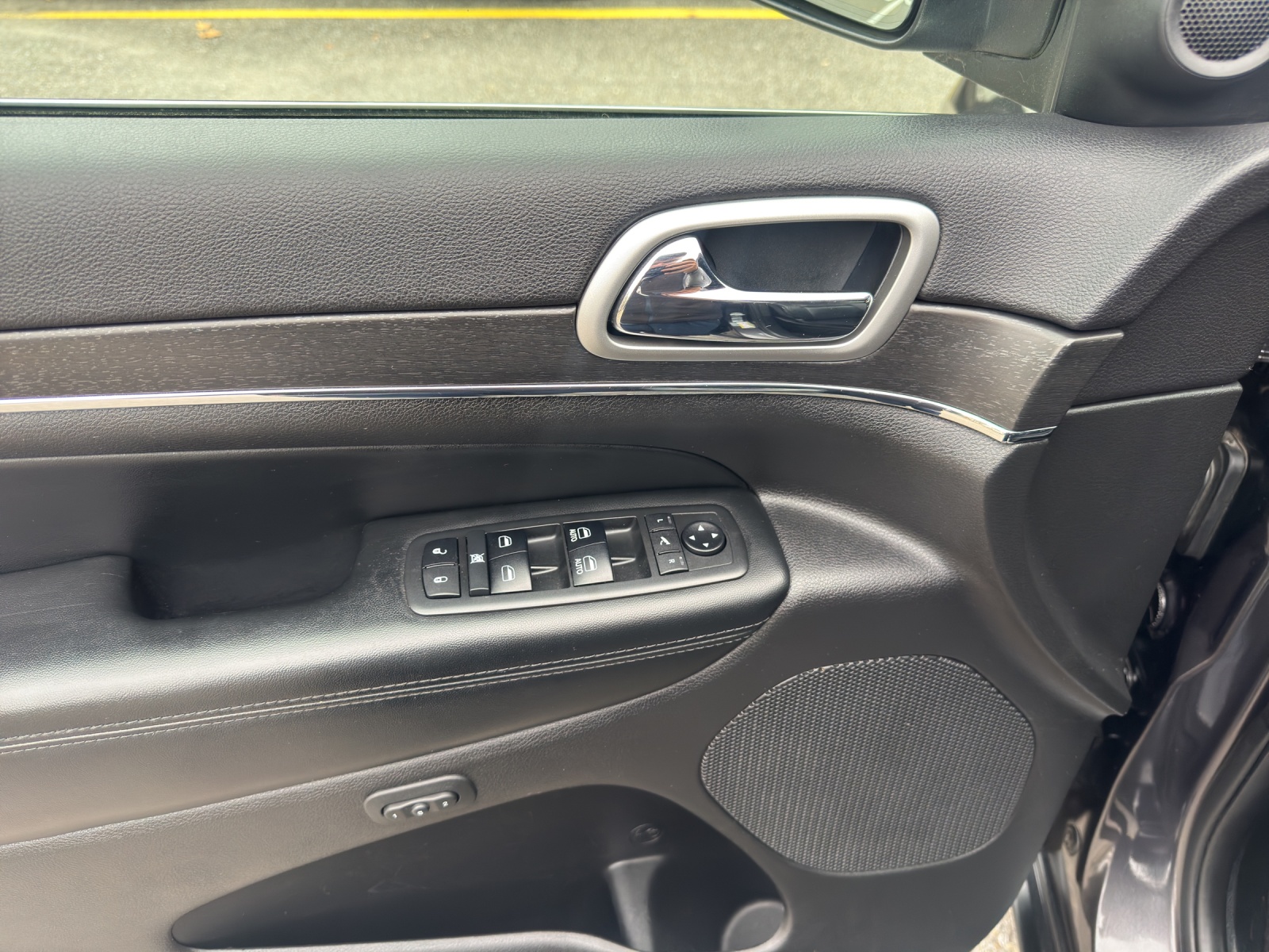 JEEP Grand Cherokee 3.0 CRD Limited Automatic-image-21