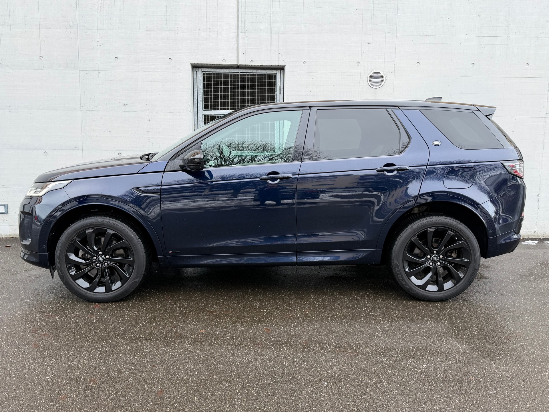LAND ROVER Discovery Sport R Dyn P300e 1.5 PHEV Base AT8-image-2