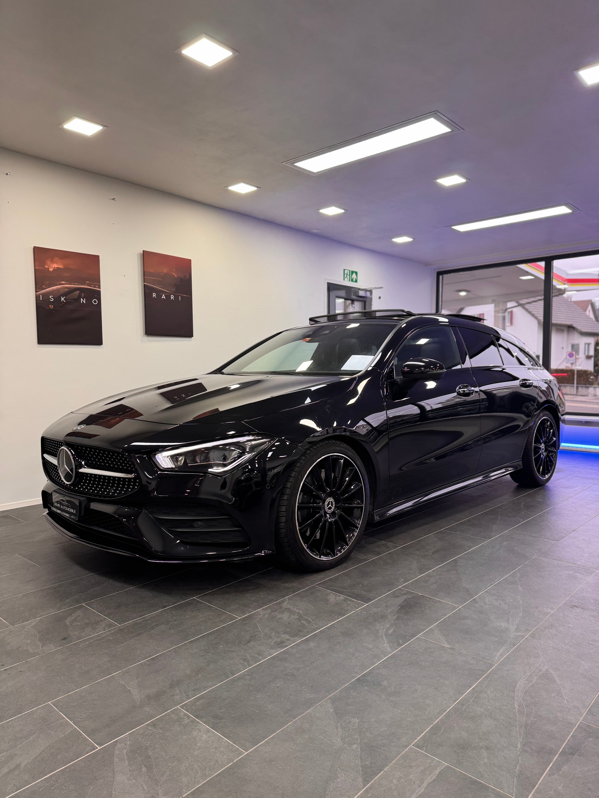 MERCEDES-BENZ CLA Shooting Brake 250 4Matic 7G-DCT AMG Line *CH-Fahrzeug / Panorama / Headup / Multibeam LED / Keyless-Go*