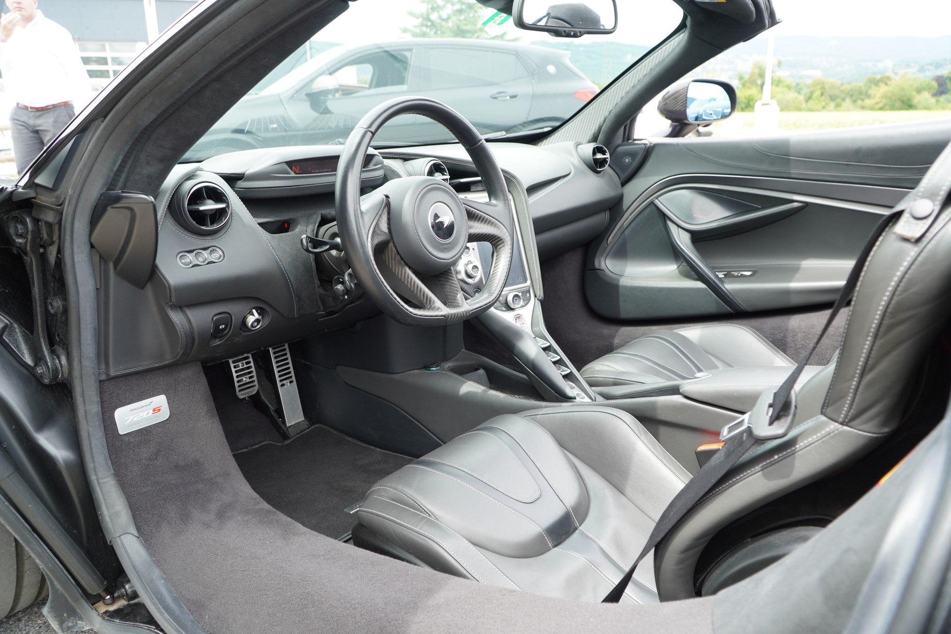 McLAREN 720S Spider 4.0 V8 SSG-image-15