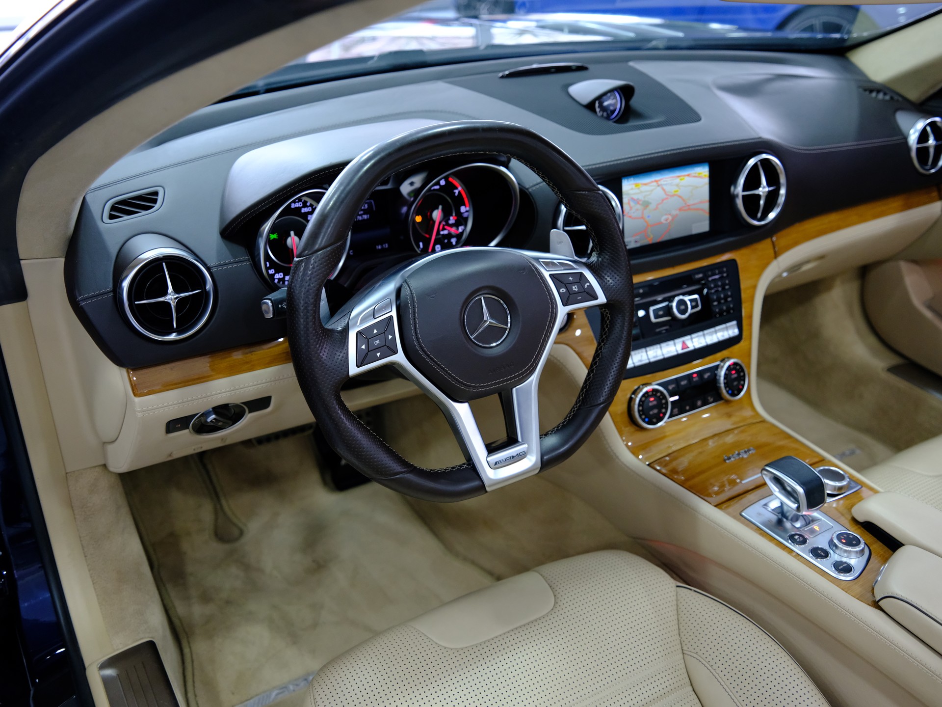 MERCEDES-BENZ SL 63 AMG Speedshift-image-8