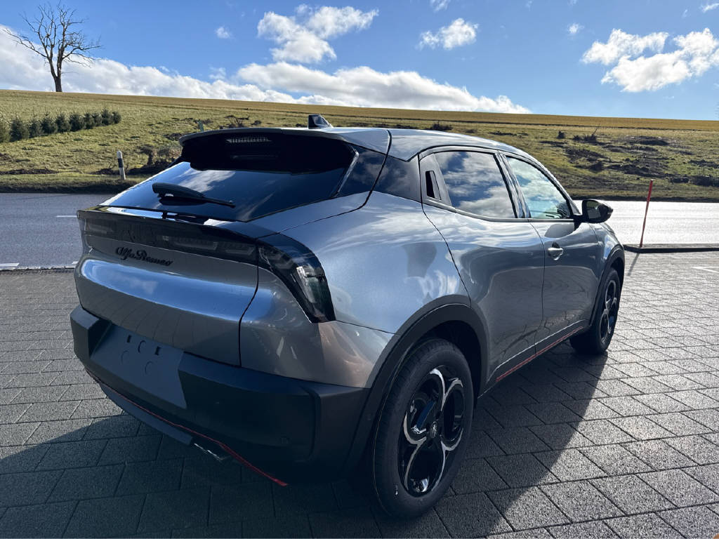 ALFA ROMEO Junior 1.2 Ibrida Speciale-showroom-element-2