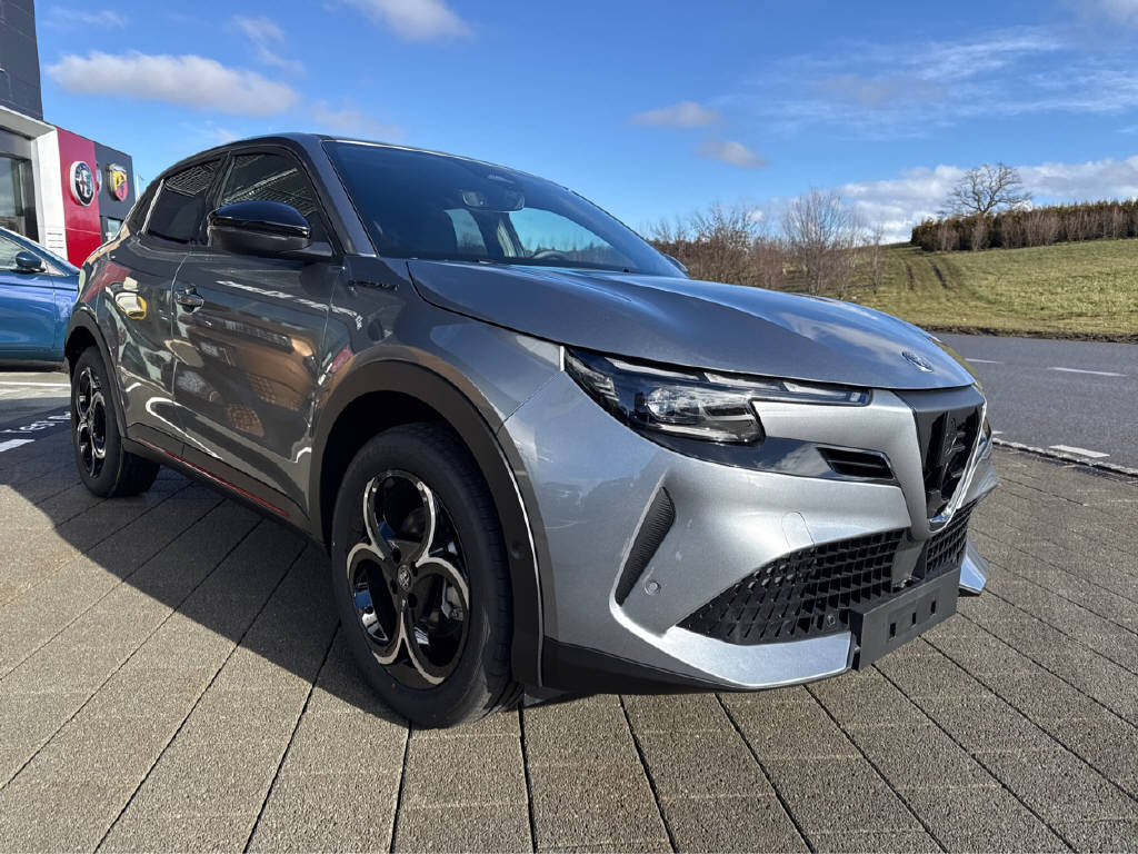 ALFA ROMEO Junior 1.2 Ibrida Speciale-showroom-element-3