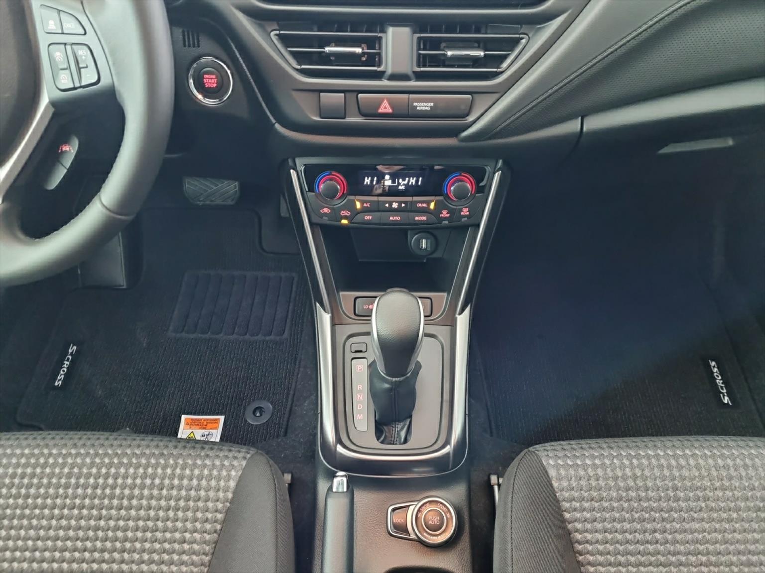 SUZUKI S-Cross 1.4 T Compact+ Hybrid 4x4-image-7