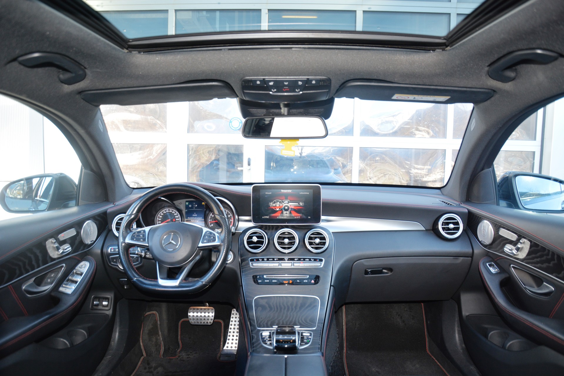 MERCEDES-BENZ GLC Coupé 43 AMG 4Matic 9G-Tronic-image-4