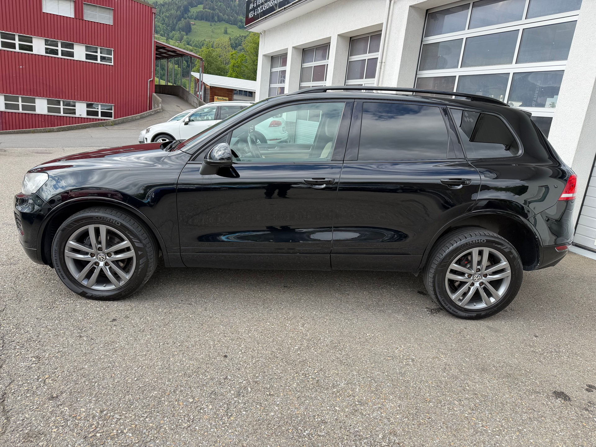 VW Touareg 3.0 TDI BlueMotion Technology Tiptronic-image-1