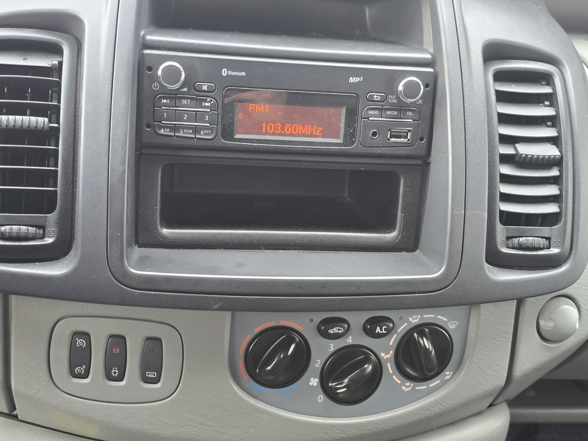 OPEL Vivaro 2.0 CDTI 2.9t L2H1-image-12