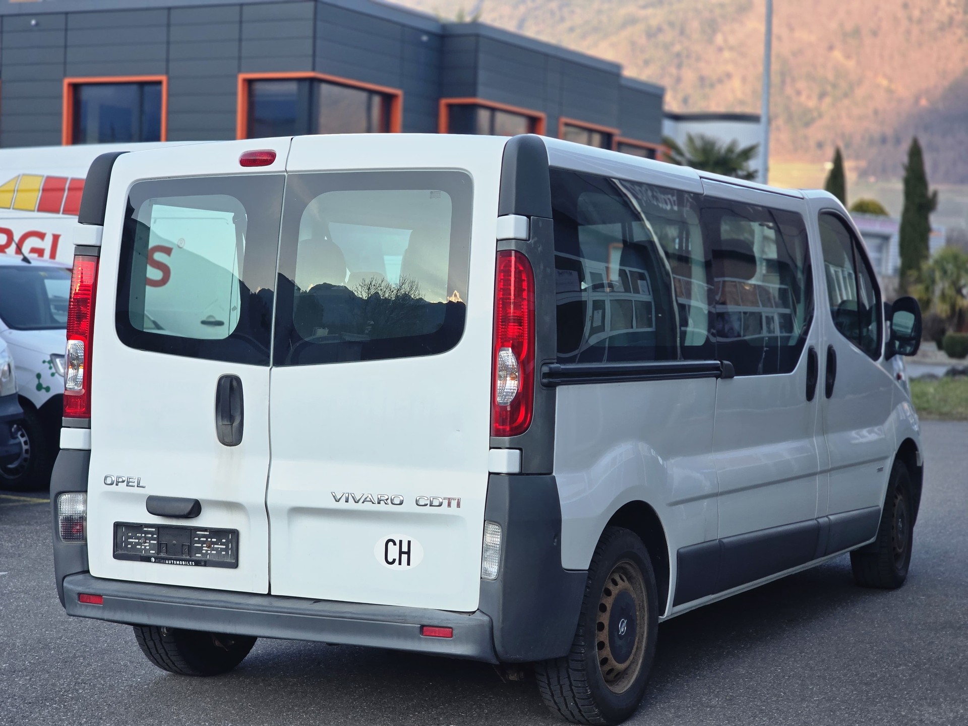 OPEL Vivaro 2.0 CDTI 2.9t L2H1-image-4