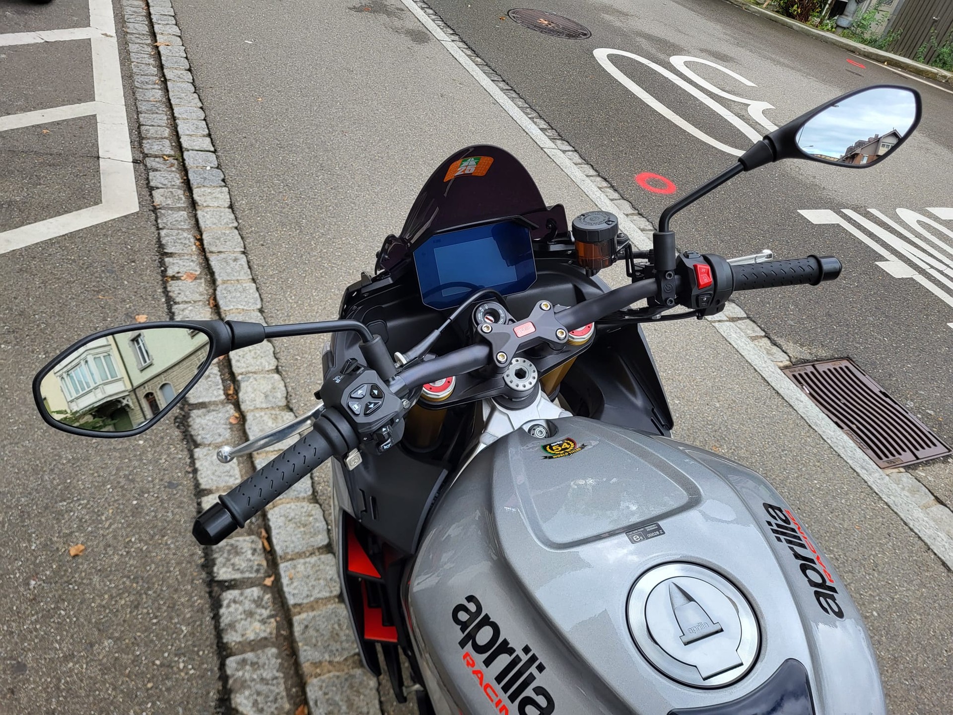 APRILIA Tuono V4 1100 GT-image-7