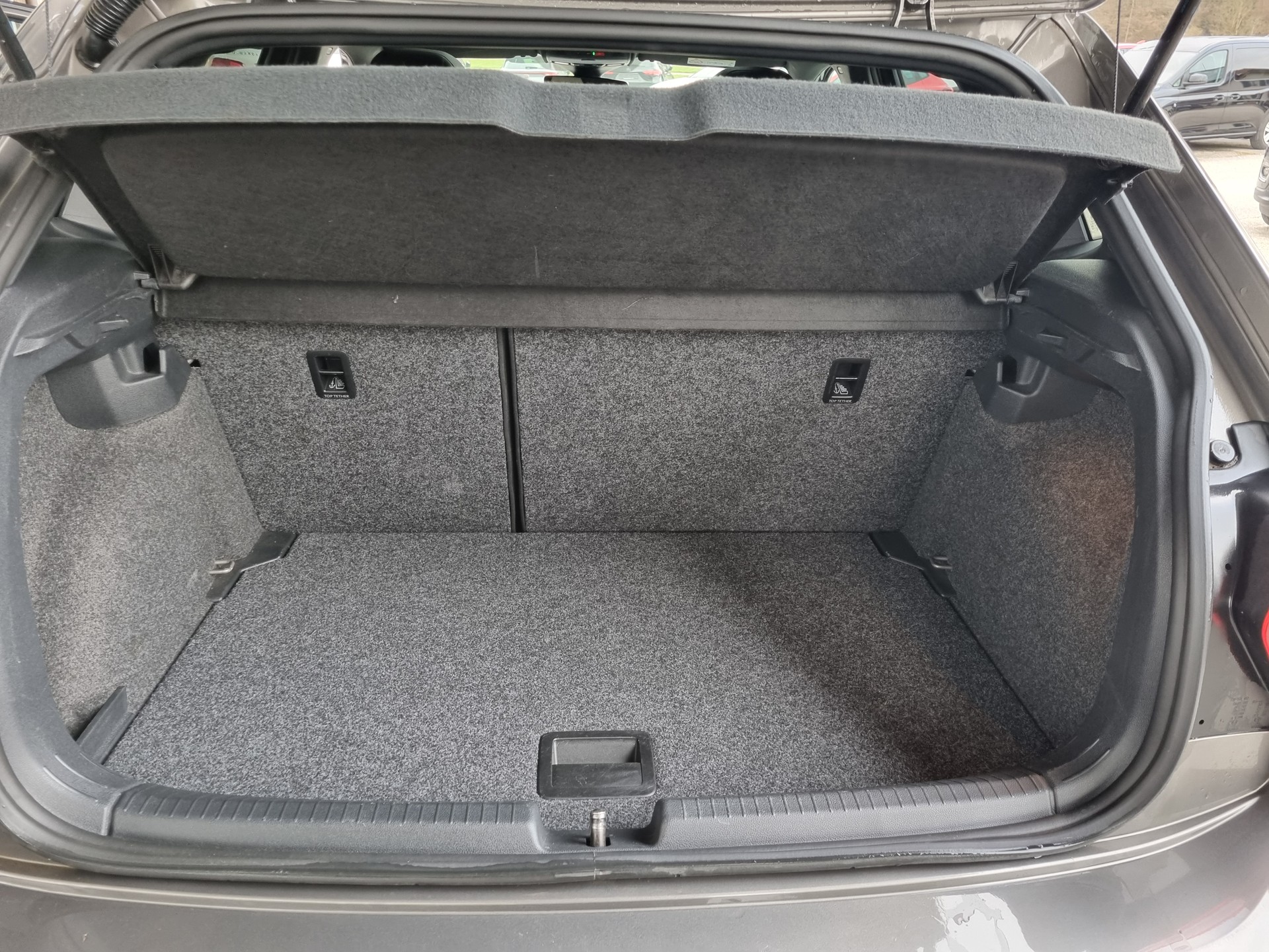 VW Polo 2.0 TSI GTI DSG-image-9