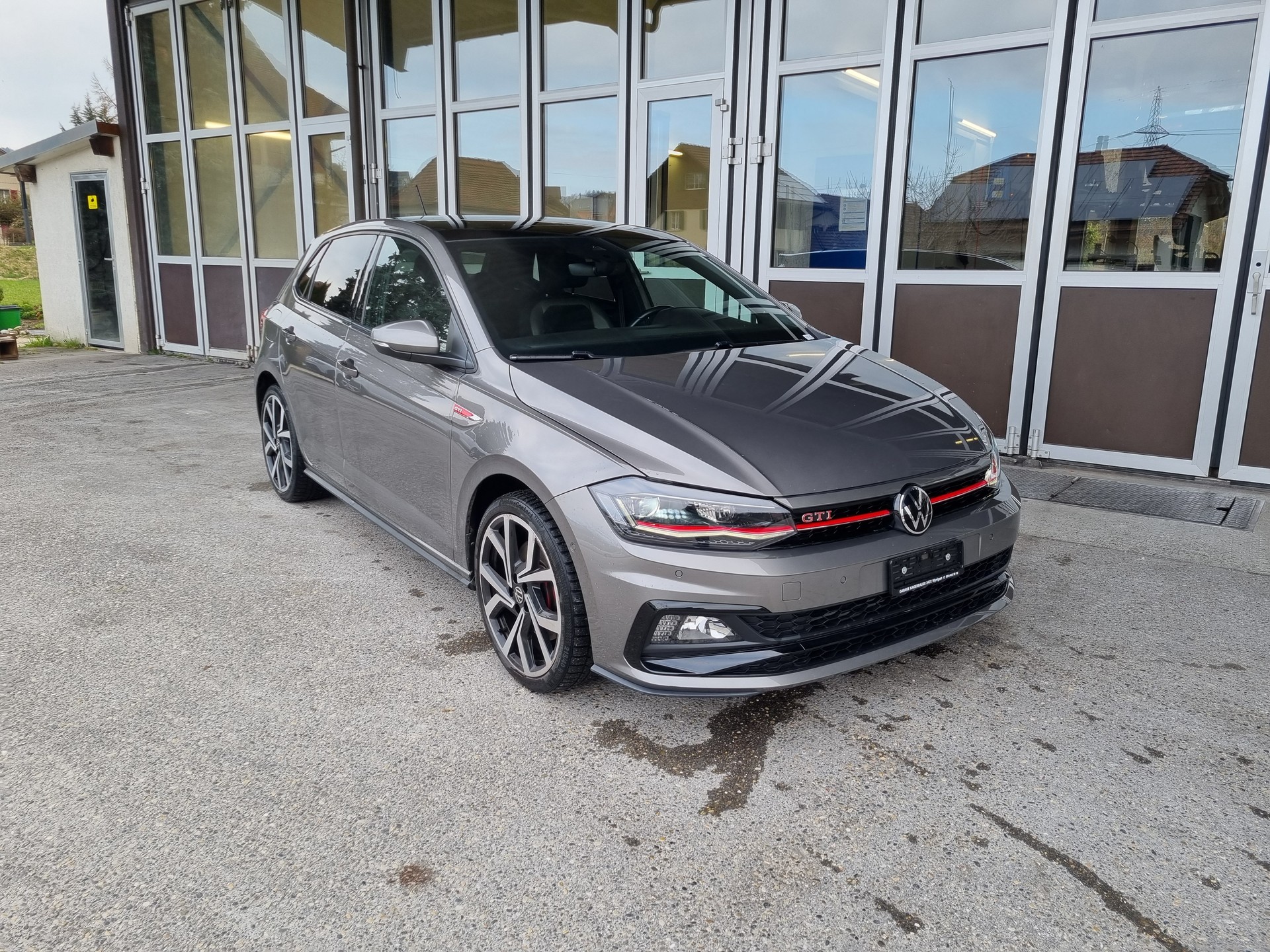 VW Polo 2.0 TSI GTI DSG-showroom-element-1