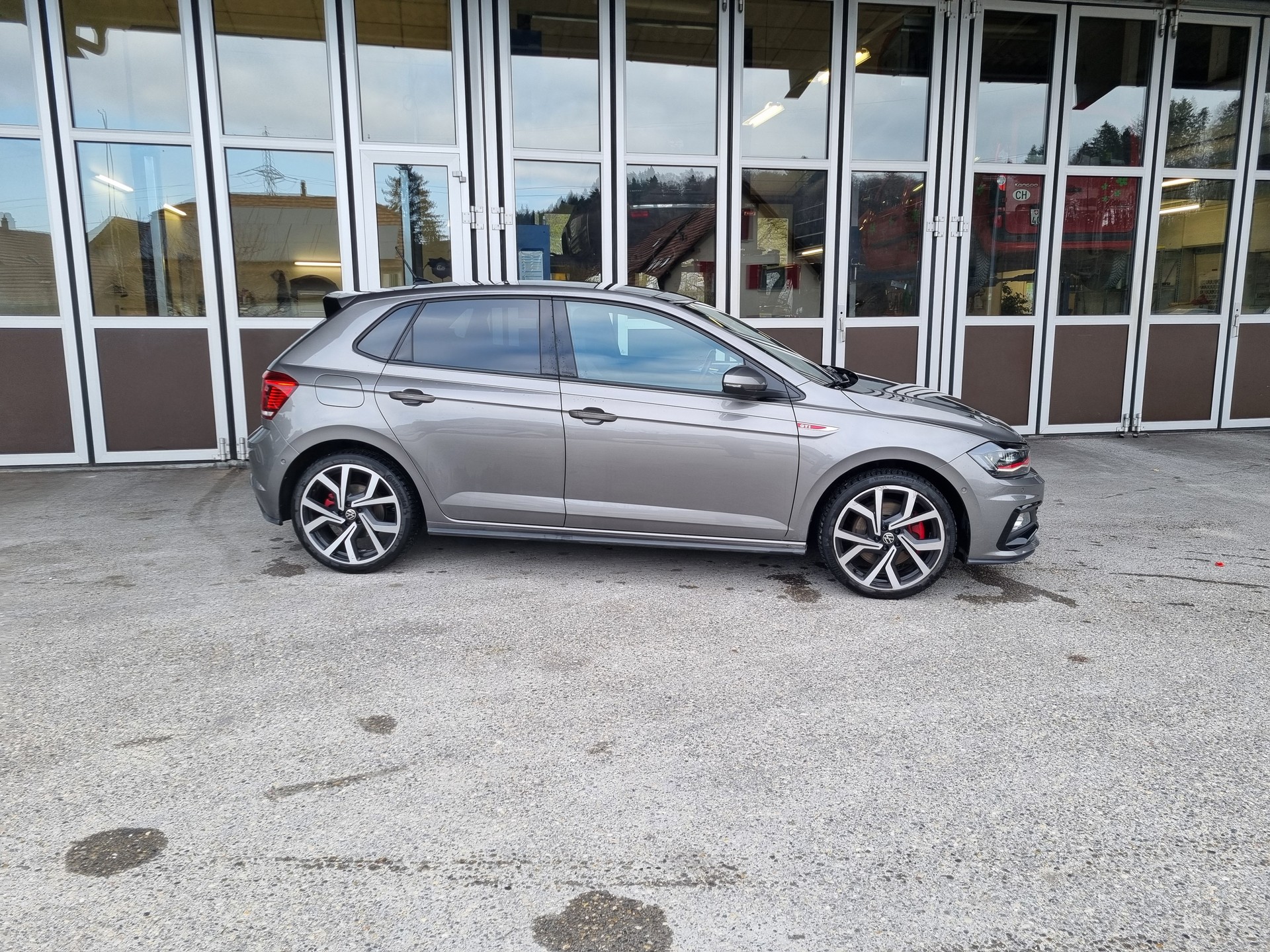 VW Polo 2.0 TSI GTI DSG-showroom-element-2