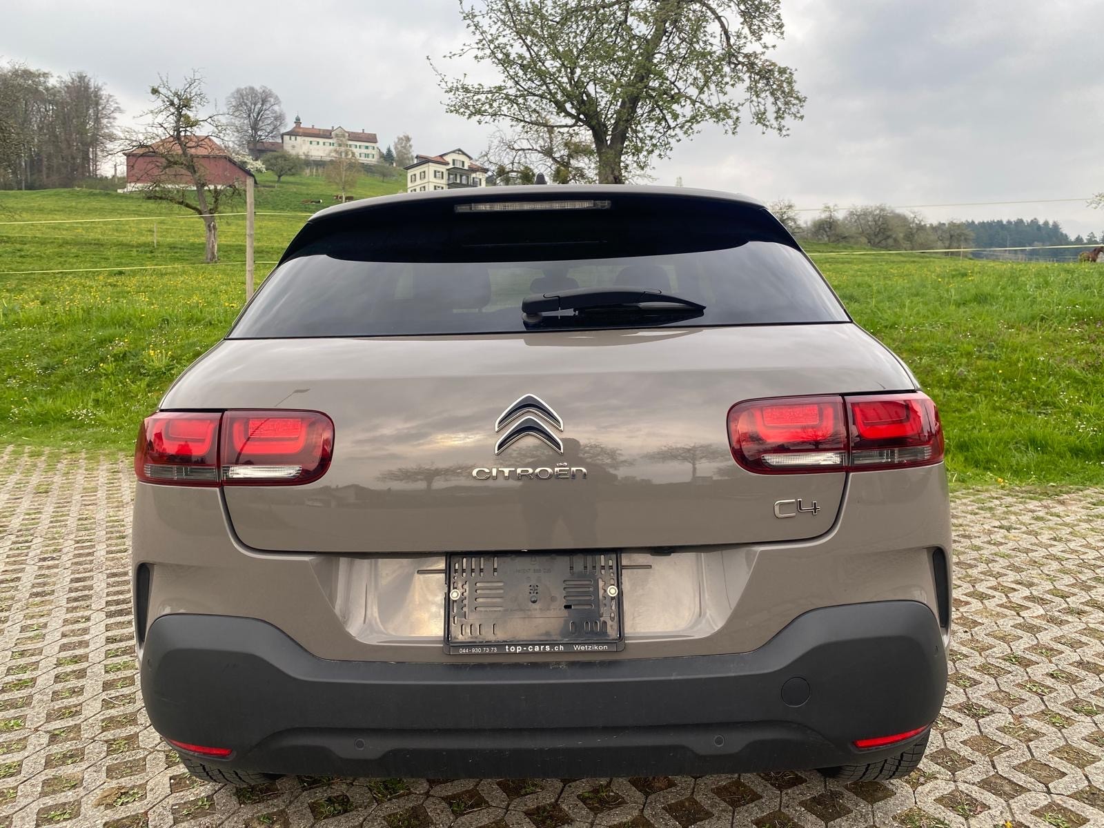 CITROEN C4 Cactus 1.2 Pure Tech Shine-image-6