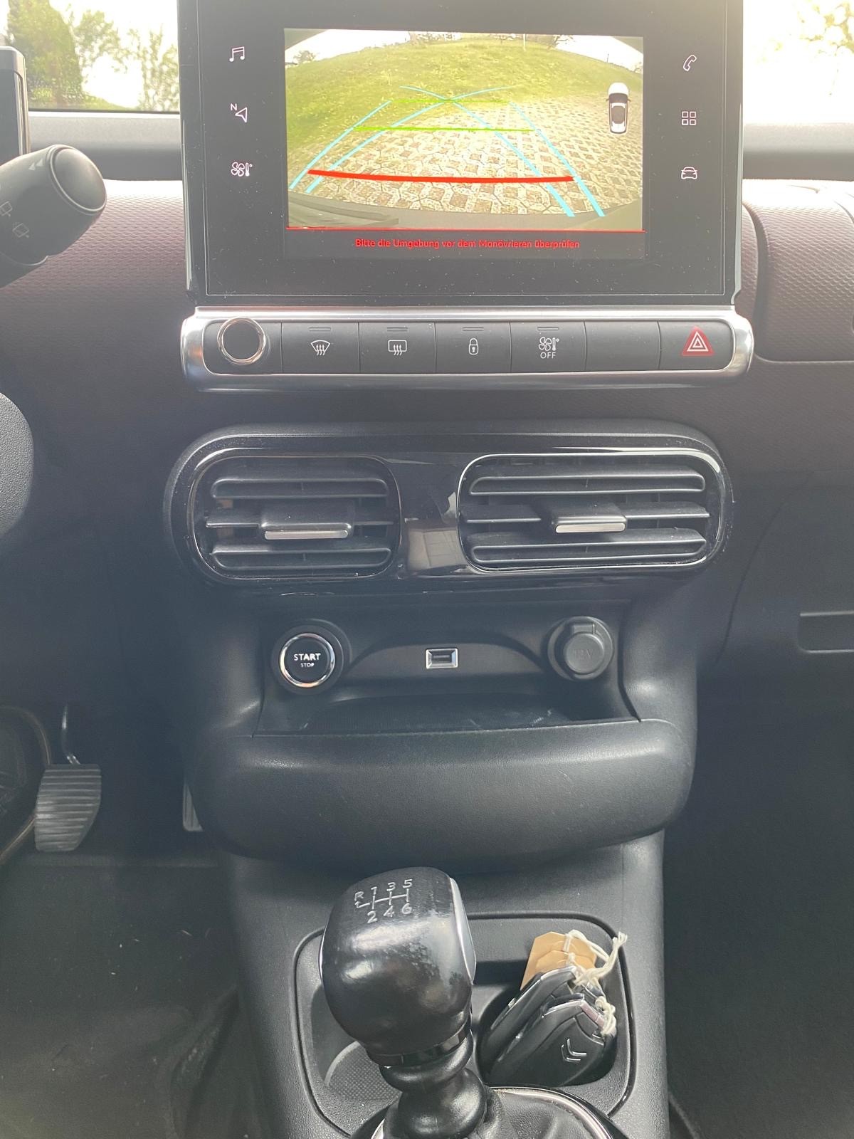CITROEN C4 Cactus 1.2 Pure Tech Shine-image-11