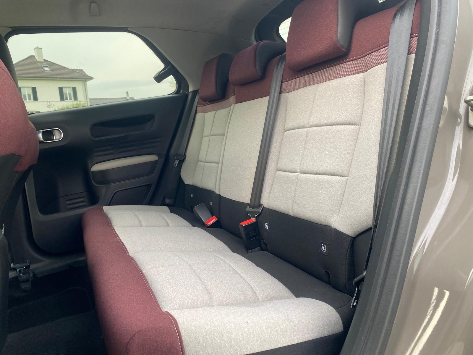 CITROEN C4 Cactus 1.2 Pure Tech Shine-image-8