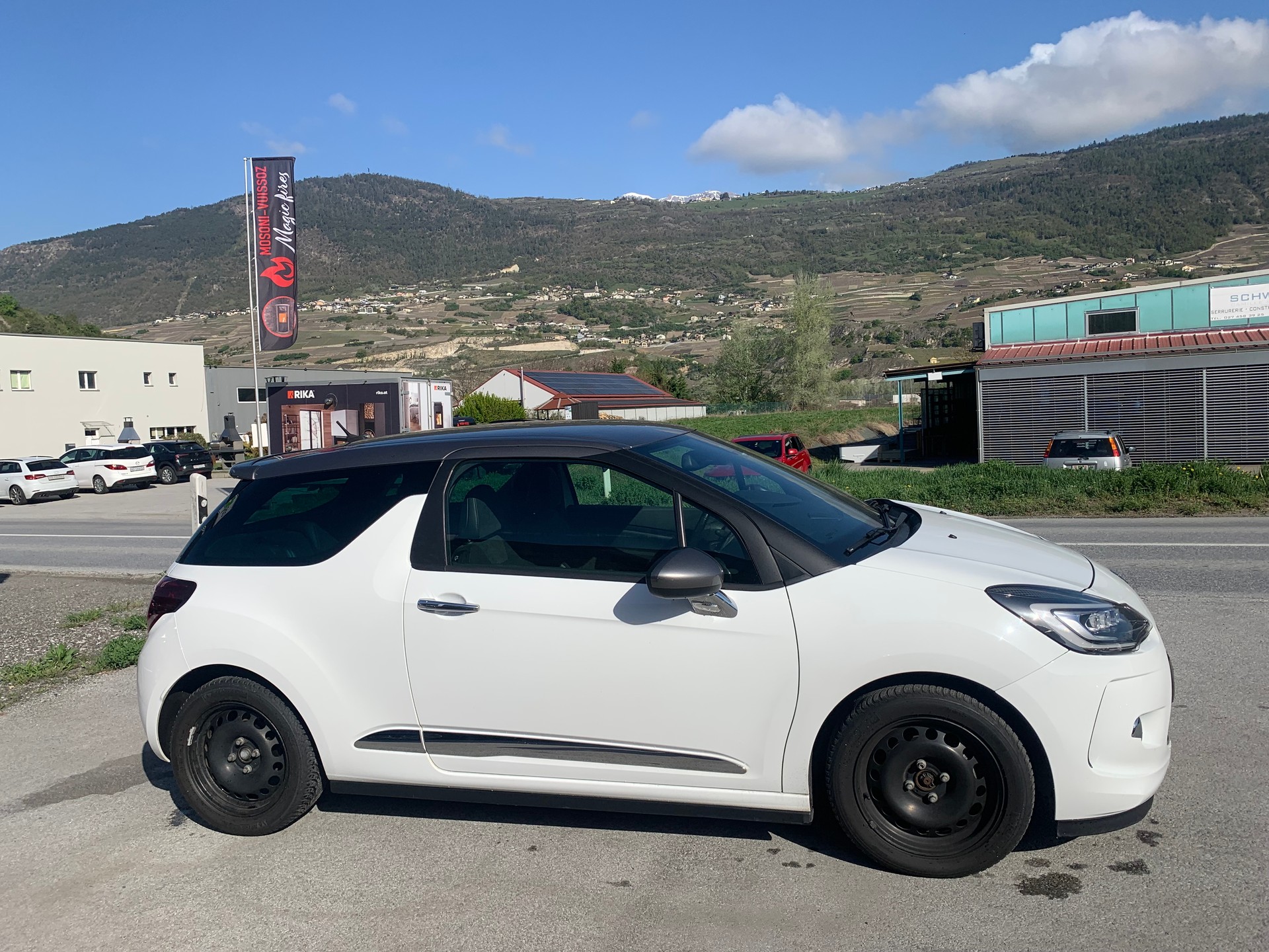 DS AUTOMOBILES DS3 1.6 16V BlueHDi Sport Chic Plus-showroom-element-3
