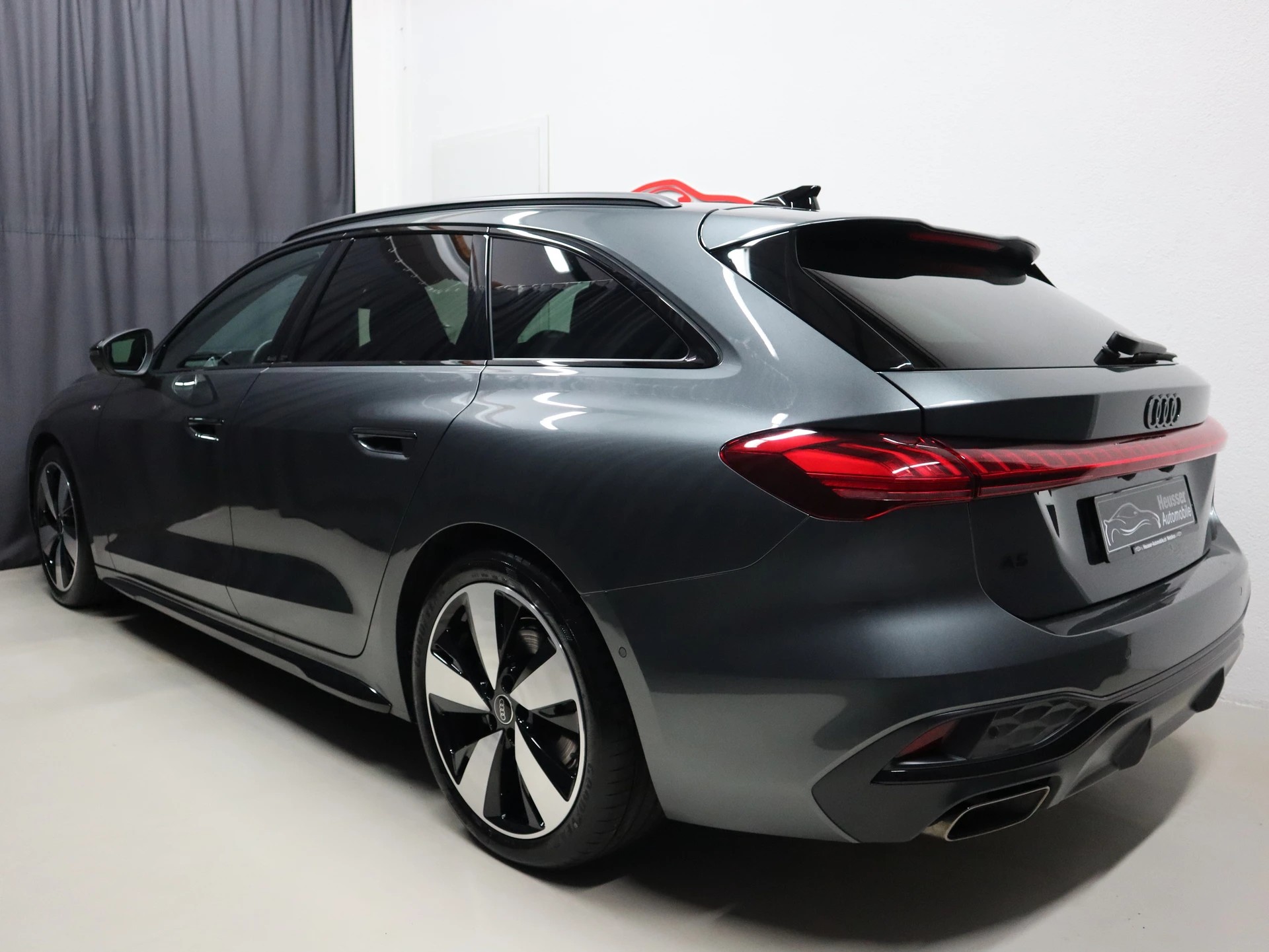 AUDI A5 Avant 2.0 TFSI S tronic S Line Edition - Navi - MMI Beifahrerdisplay - Matrix LED - Keyless - 360° Kamera - 204 PS-showroom-element-3