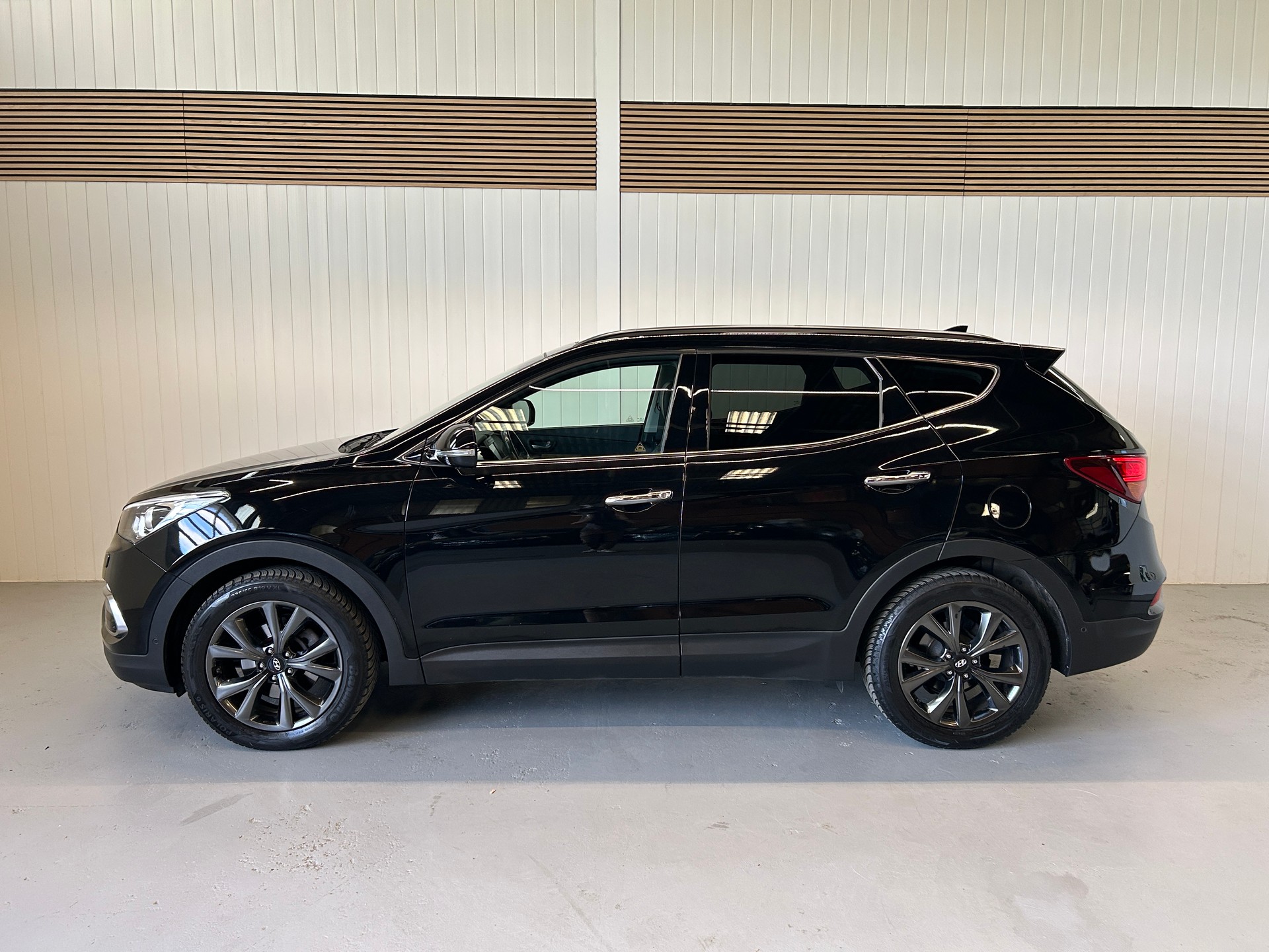 HYUNDAI Santa Fe 2.2 CRDI Vertex 4WD Automatic-showroom-element-1