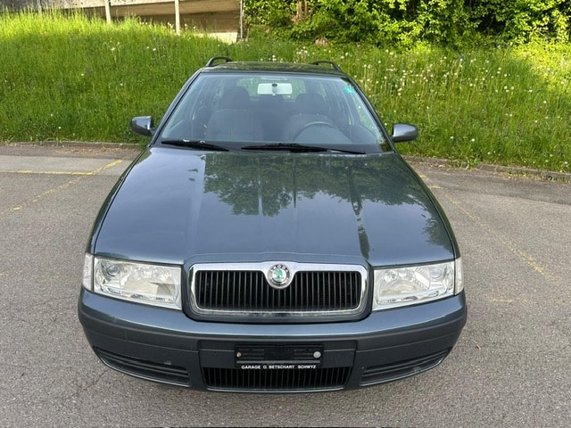 SKODA Octavia 1.9 TDI Tour 4x4