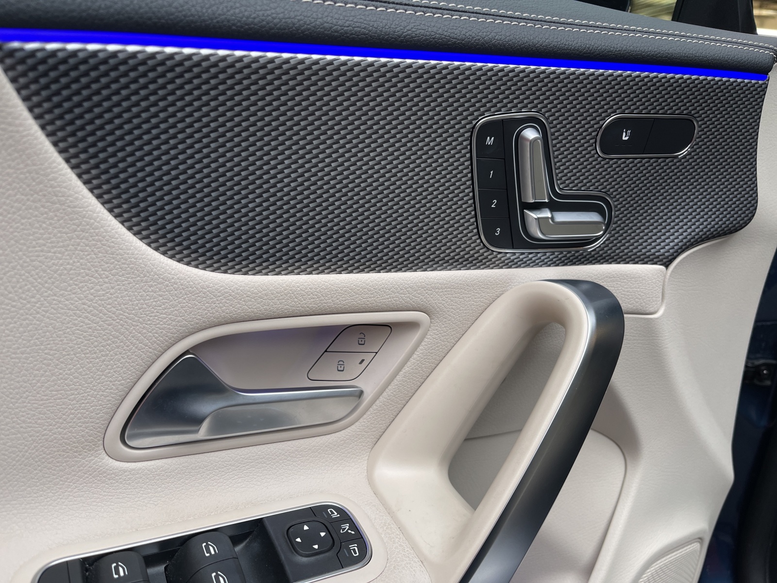 MERCEDES-BENZ CLA SB 250Progress. 4M 7G-image-12