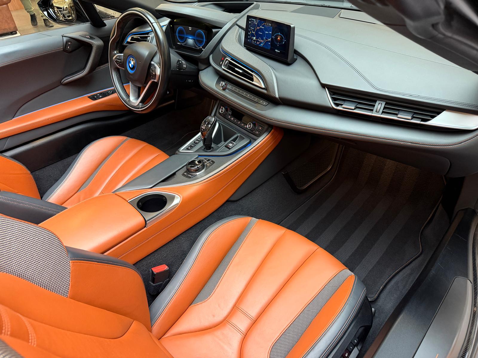 BMW i8 Roadster-image-19