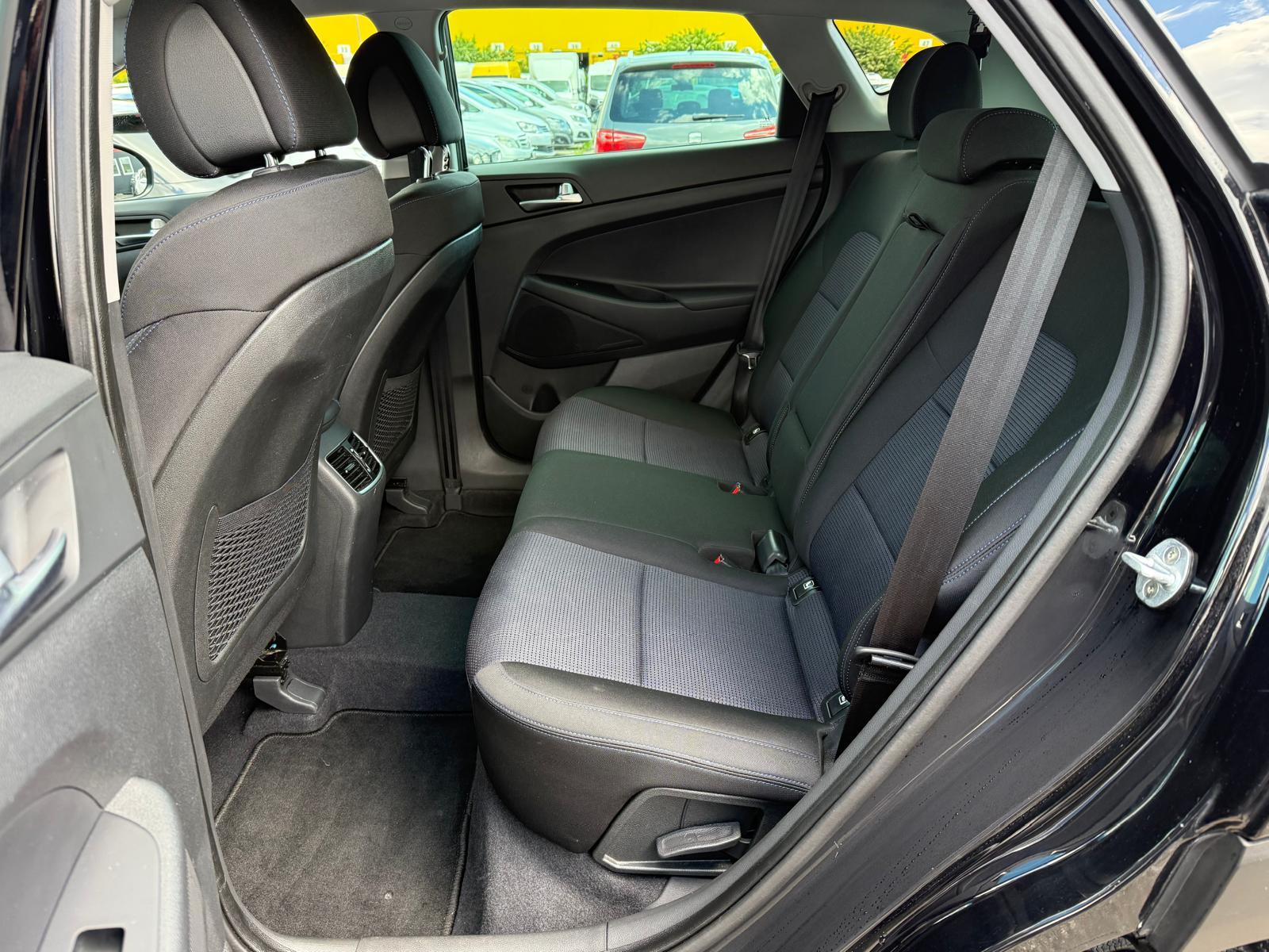 HYUNDAI Tucson 1.6 T-GDi Amplia 2WD-image-11
