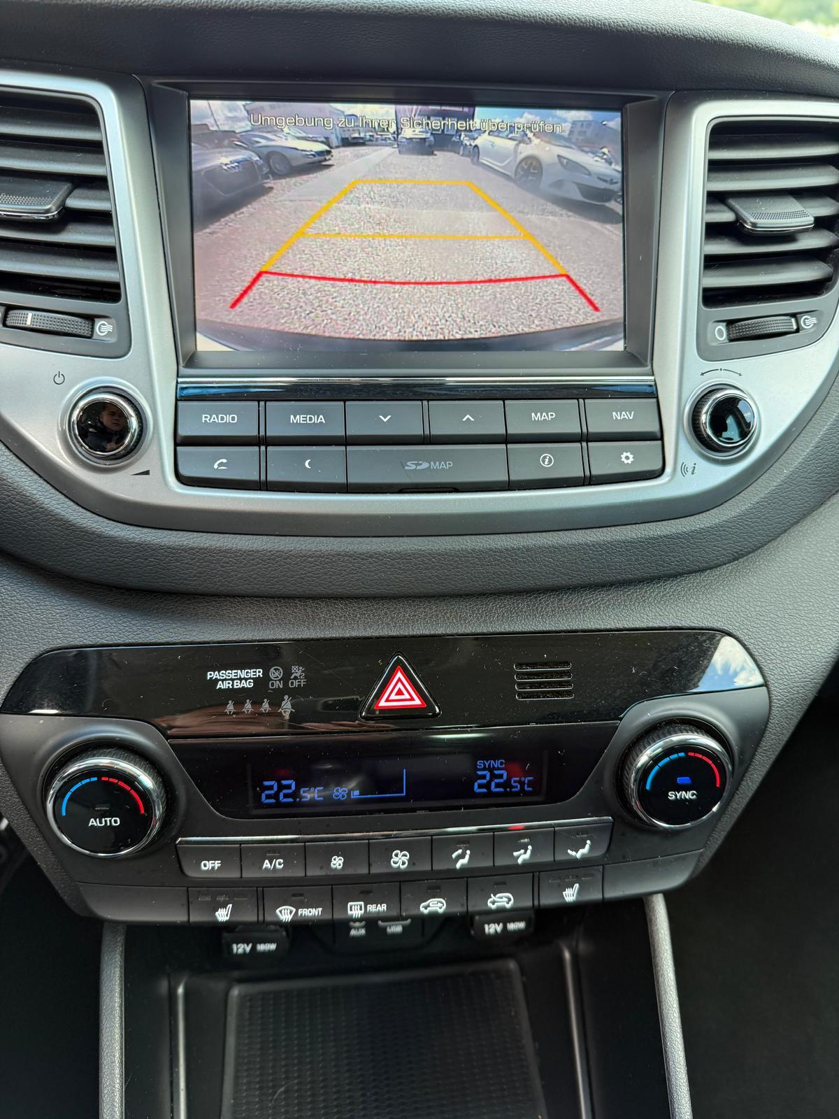 HYUNDAI Tucson 1.6 T-GDi Amplia 2WD-image-13