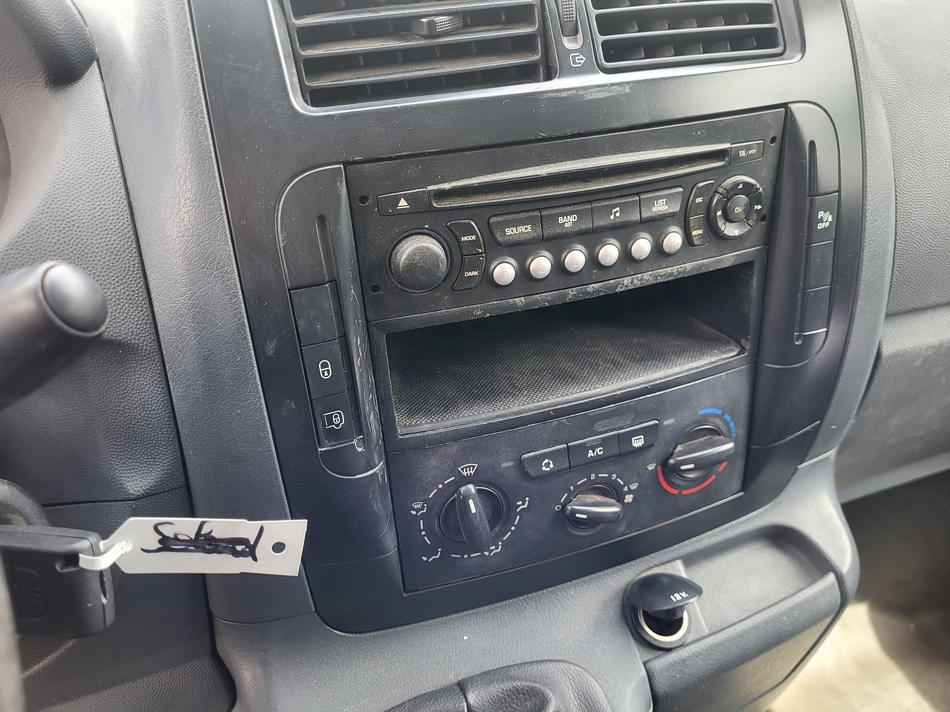 CITROEN Jumpy 1.6 HDi 12 L1H1-image-11