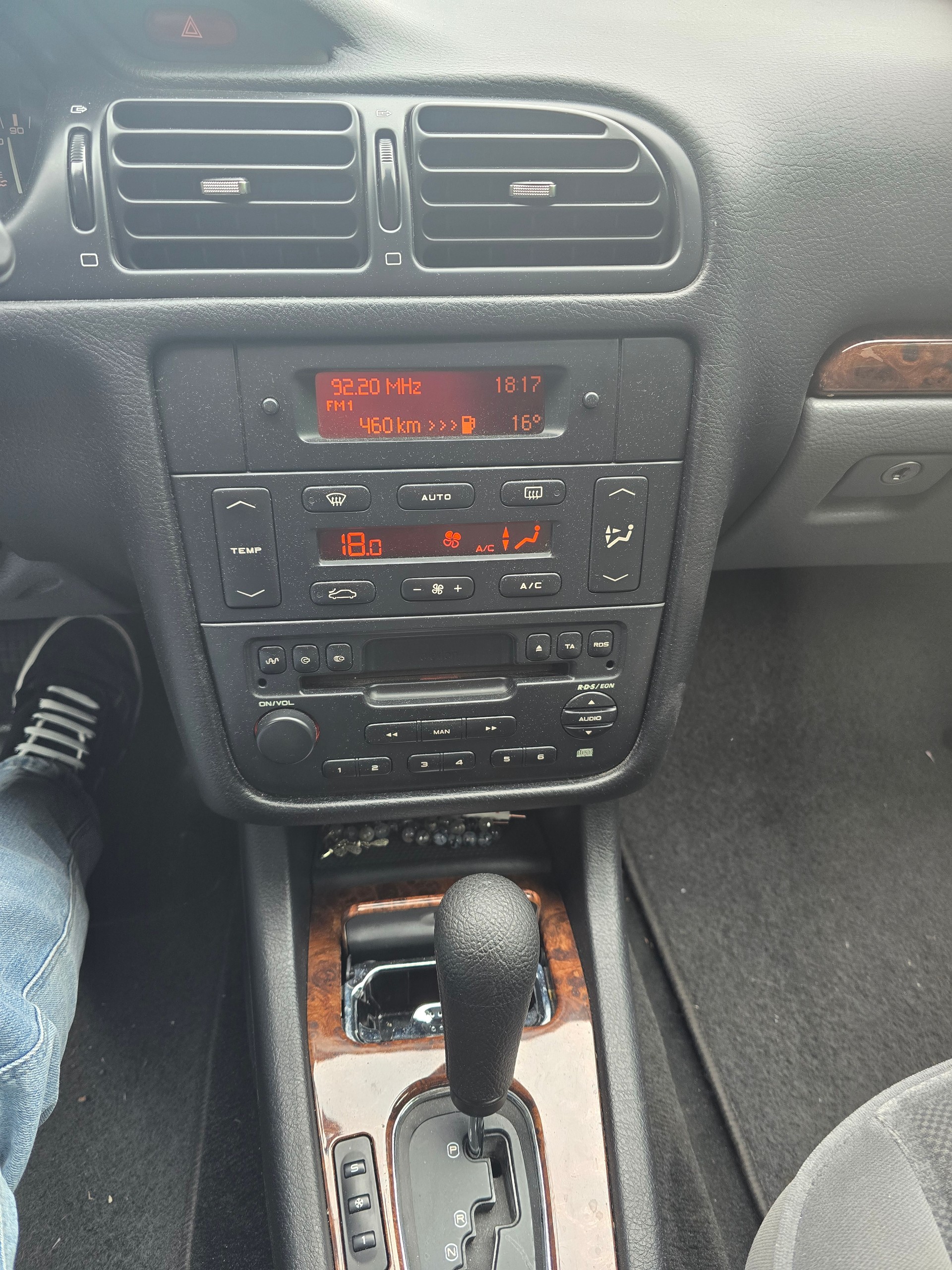 PEUGEOT 406 SV 2.0 16V-image-9