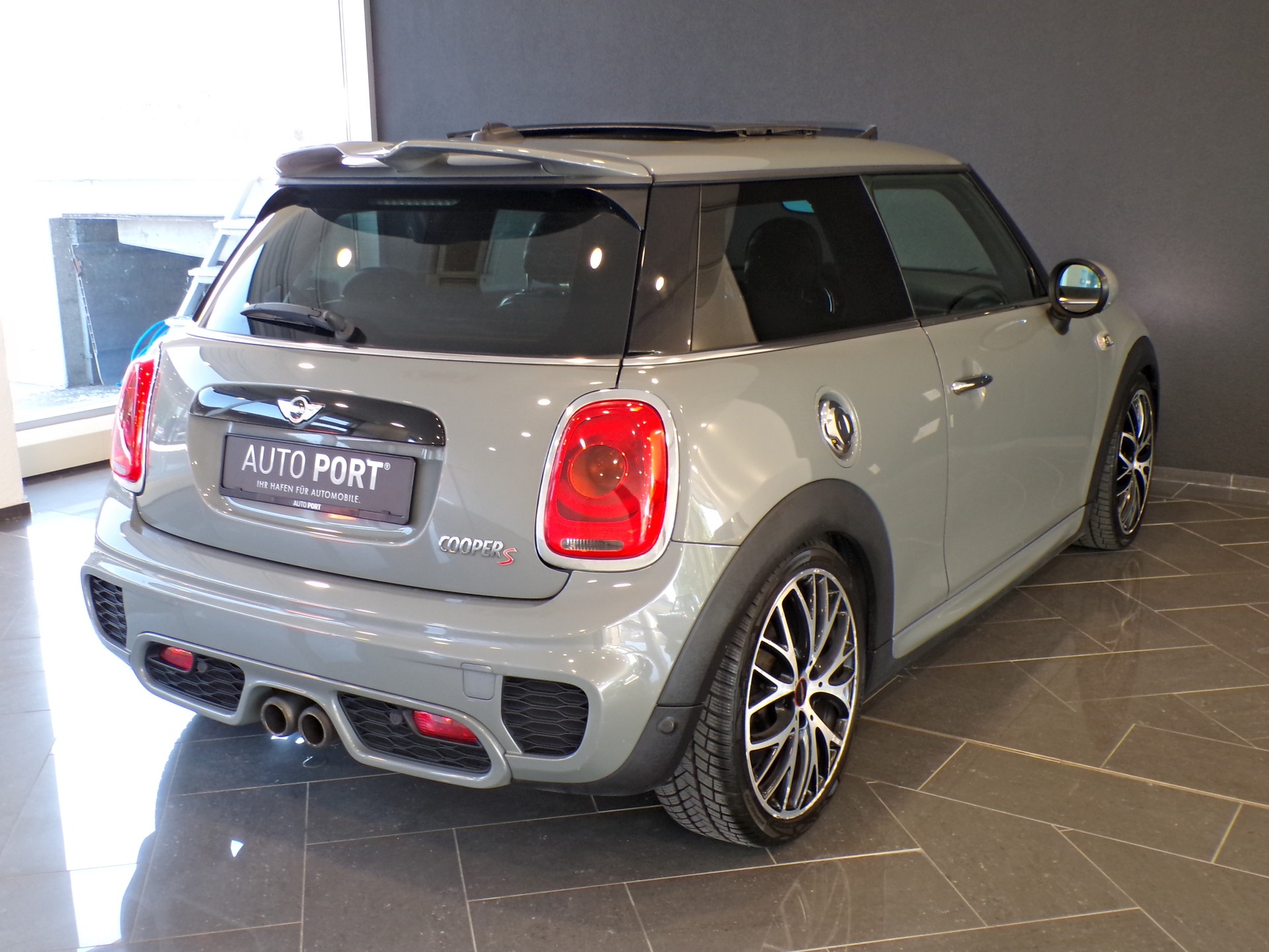 MINI Cooper S Steptronic-image-6
