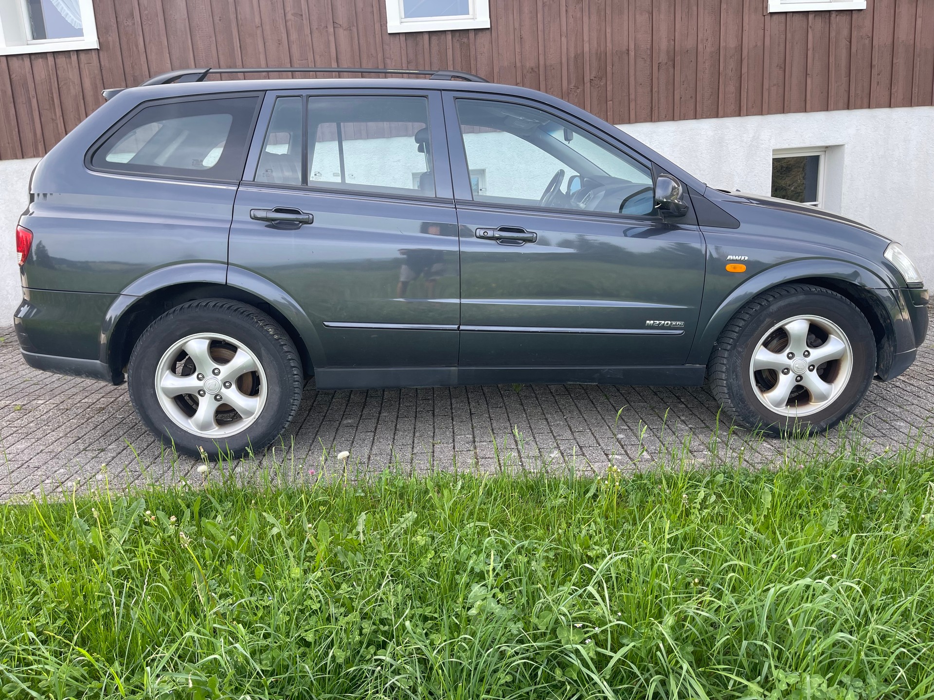 KGM-SsangYong Kyron 270 Xdi 4WD Comfort Automatic-image-4