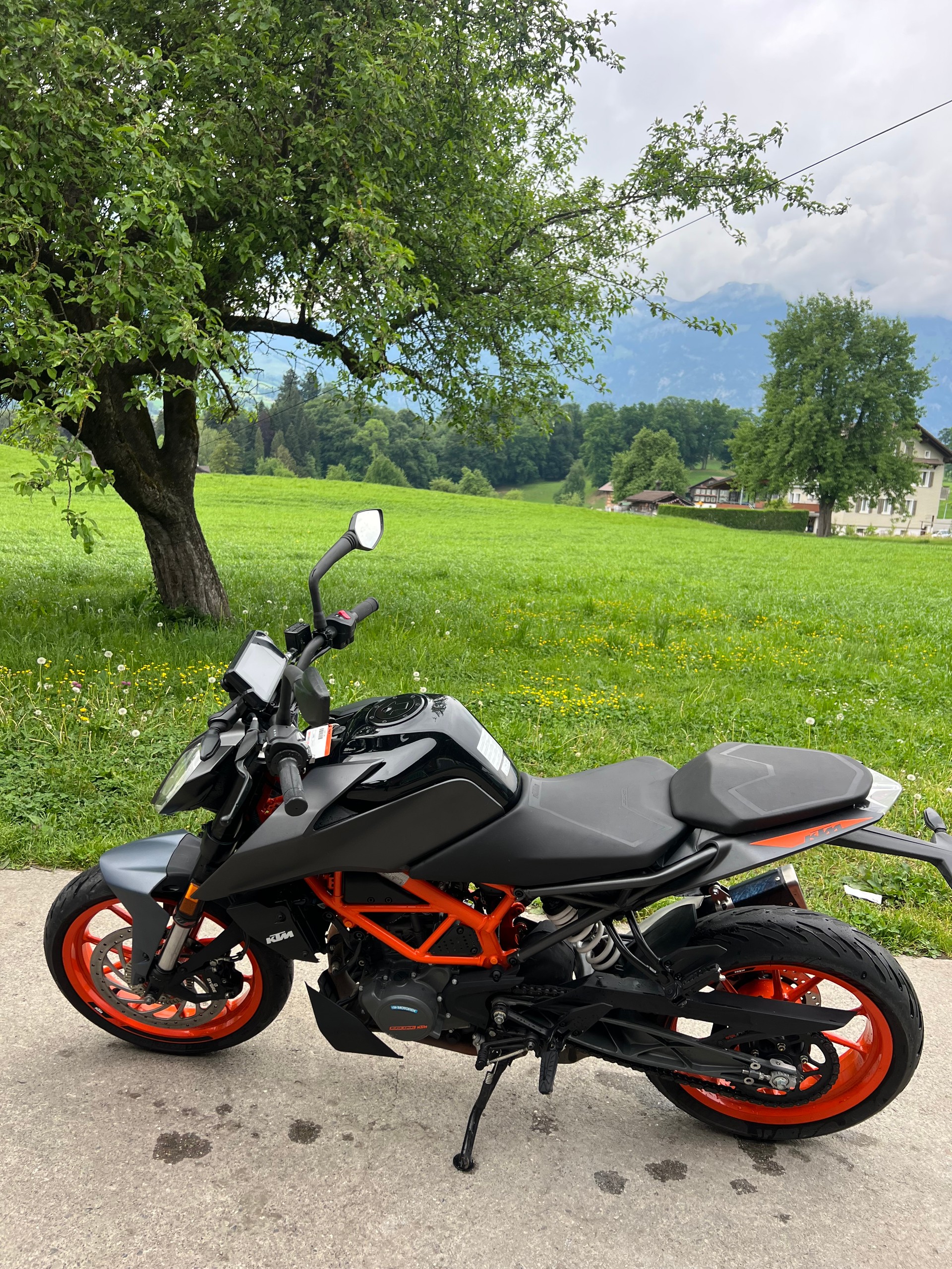 KTM 125 Duke-image-3