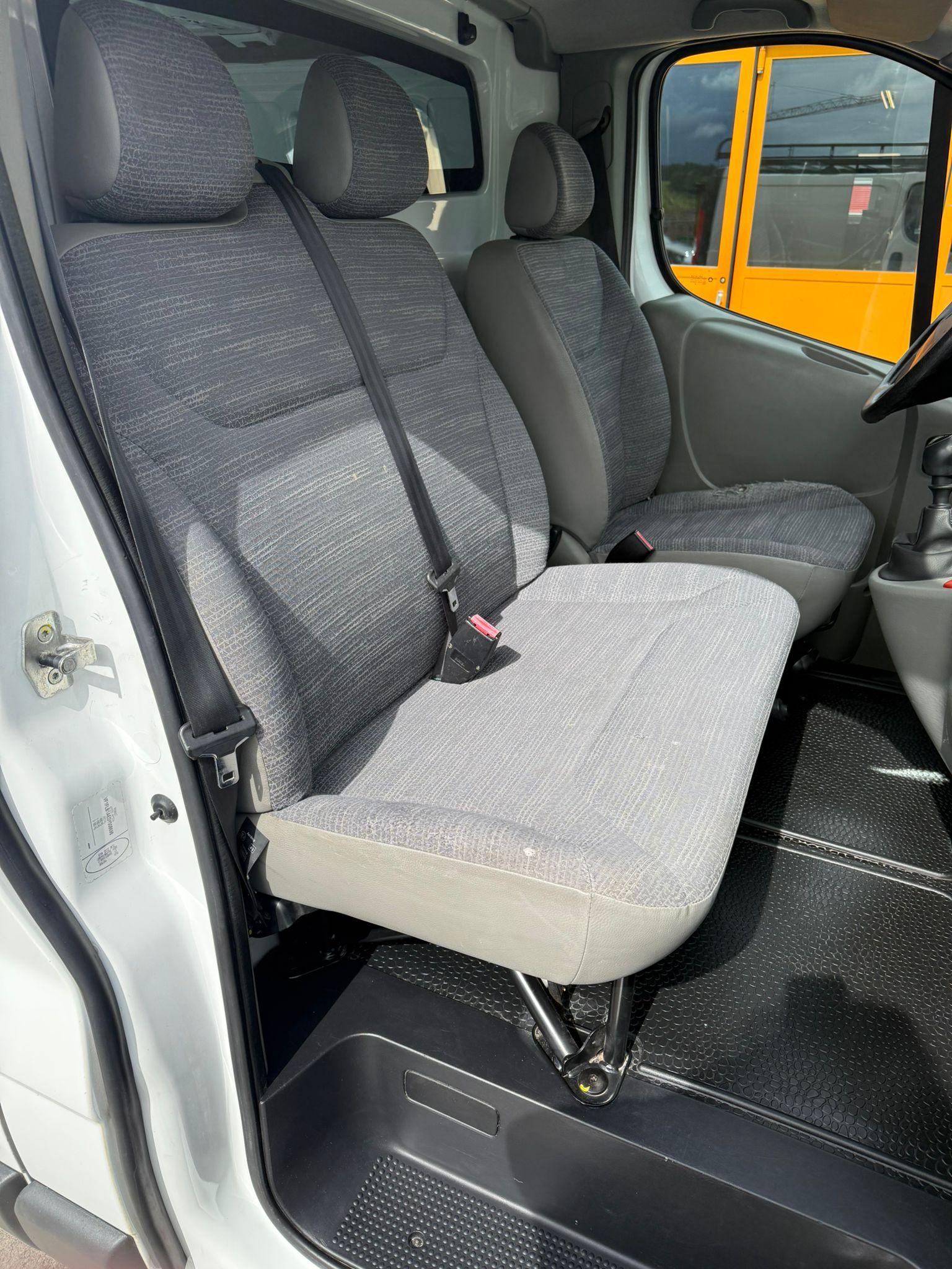 RENAULT Trafic 2.0 dCi 115 2.9t L1H1-image-10