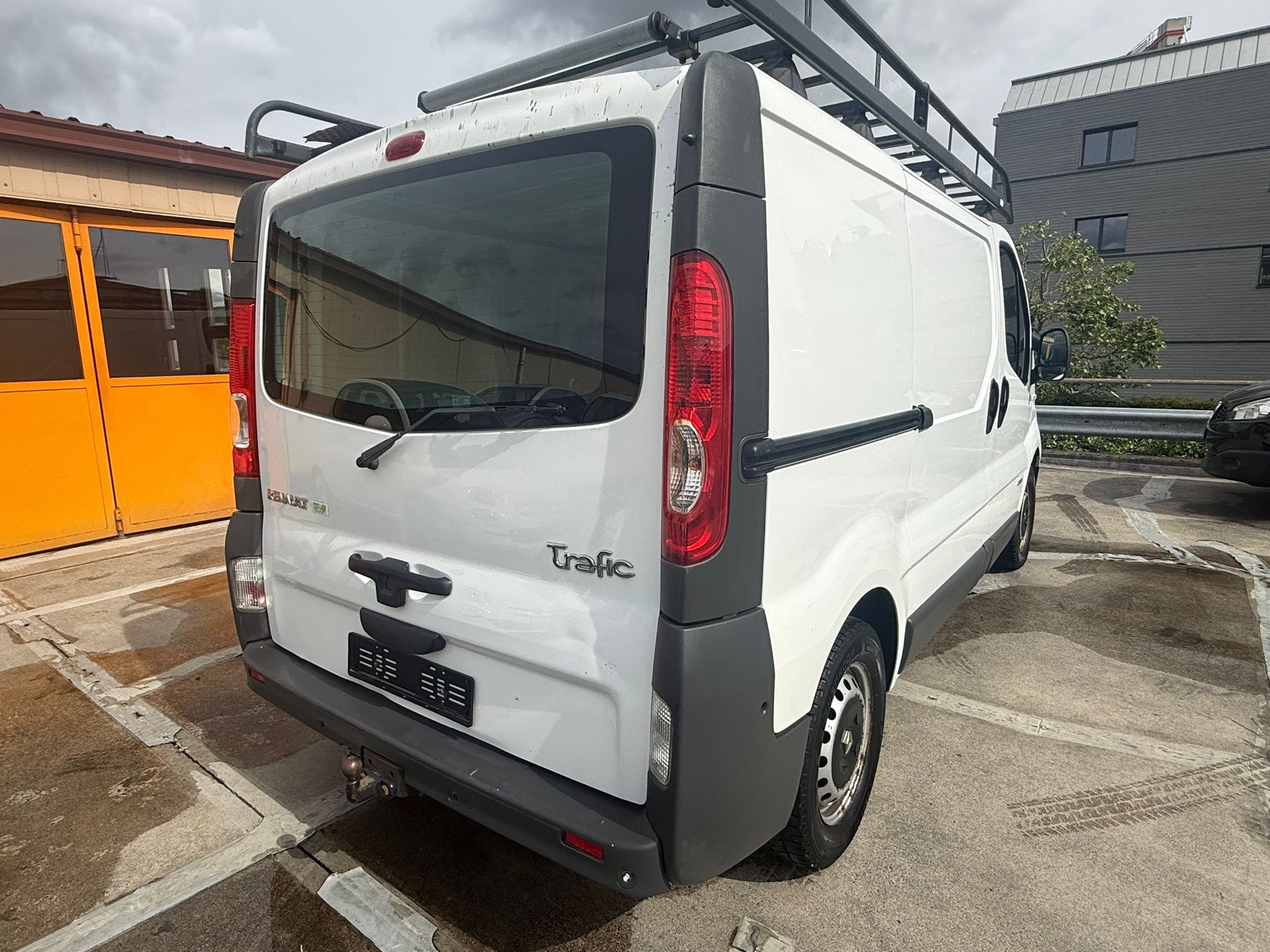 RENAULT Trafic 2.0 dCi 115 2.9t L1H1-showroom-element-3