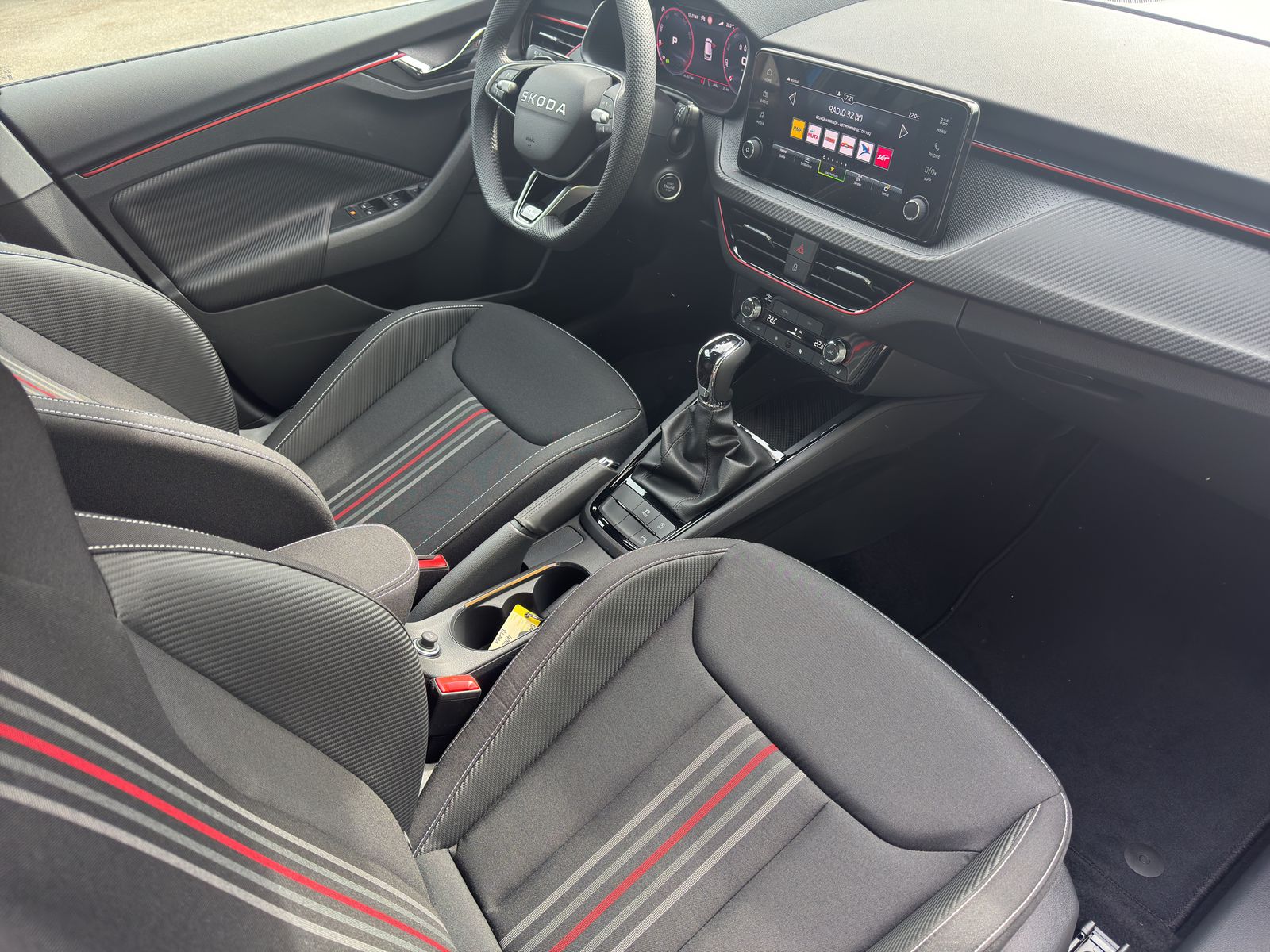 SKODA Kamiq 1.5 TSI Monte Carlo DSG-image-8