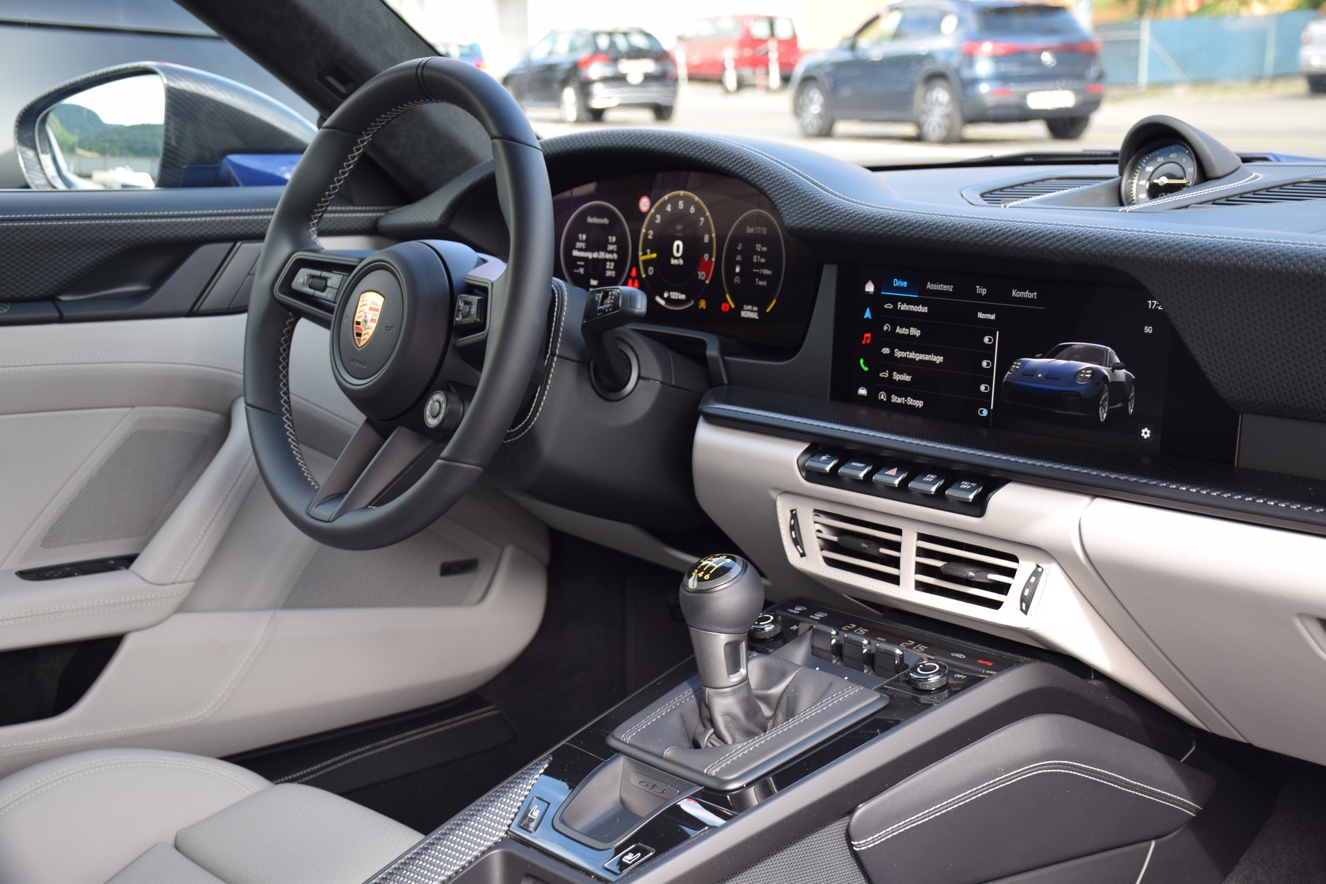 PORSCHE 911 GT3 Touring-image-13