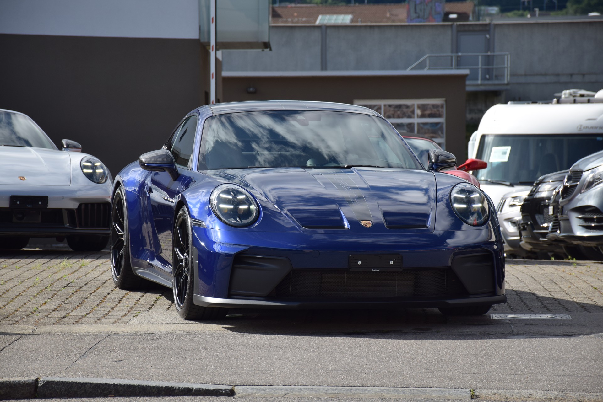 PORSCHE 911 GT3 Touring-image-4