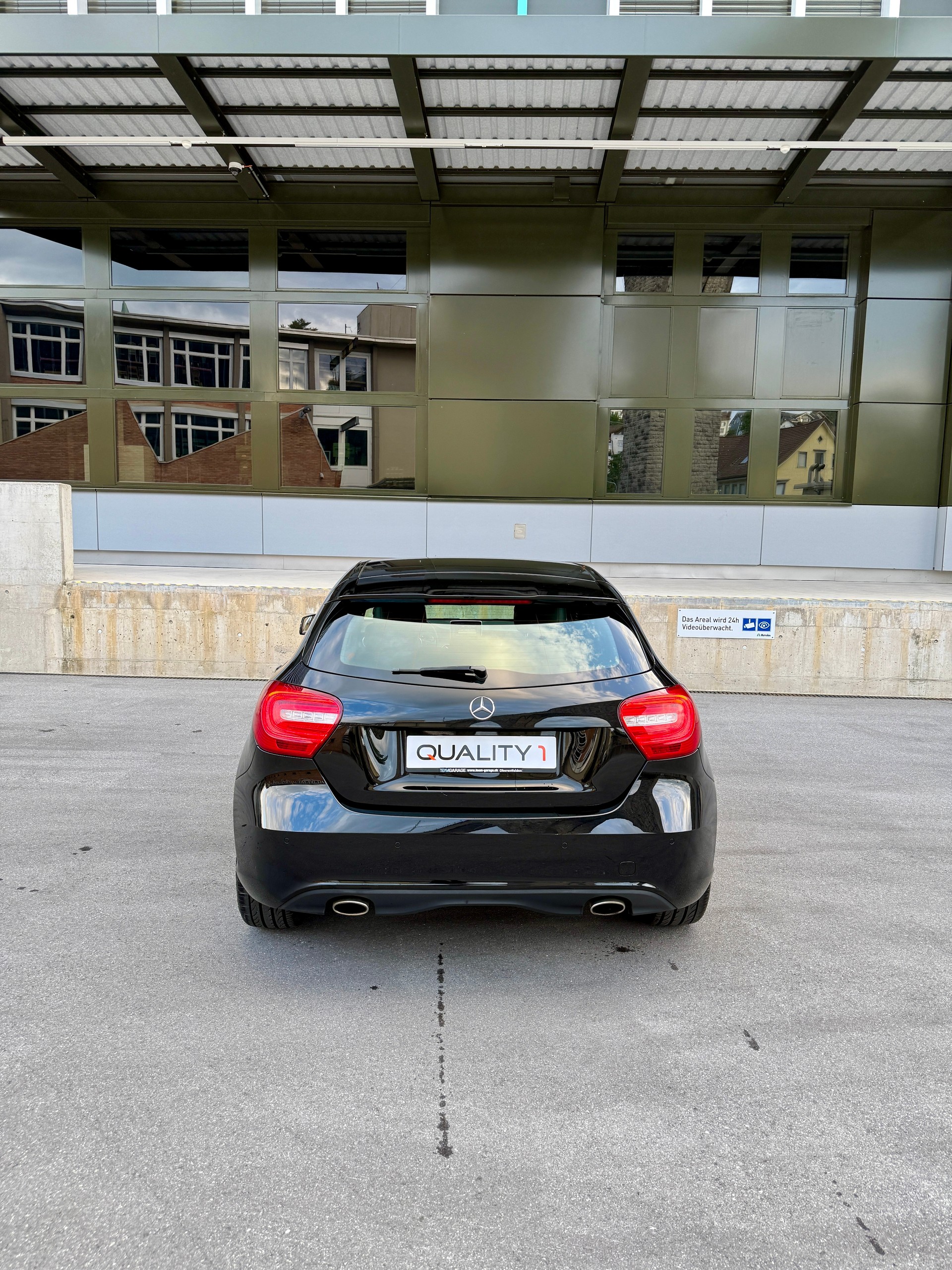 MERCEDES-BENZ A 180 Urban 7G-DCT-image-5