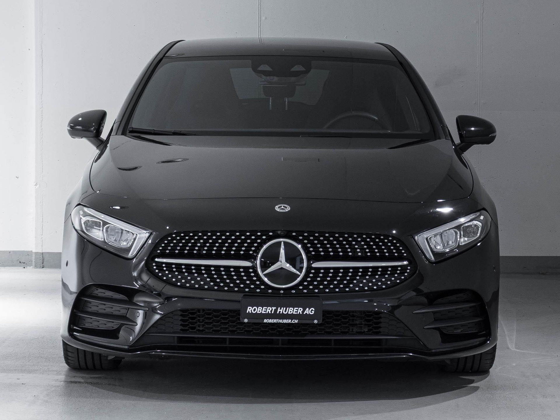 MERCEDES-BENZ A 200 4MATIC-image-2