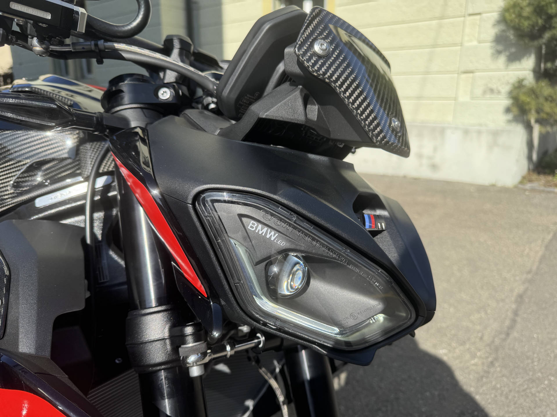 BMW M 1000 R-image-6