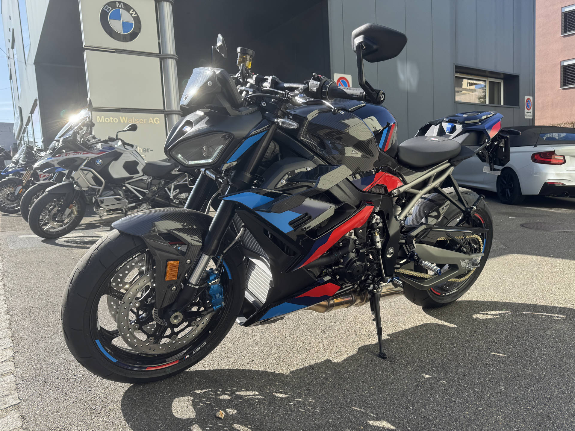 BMW M 1000 R-image-0
