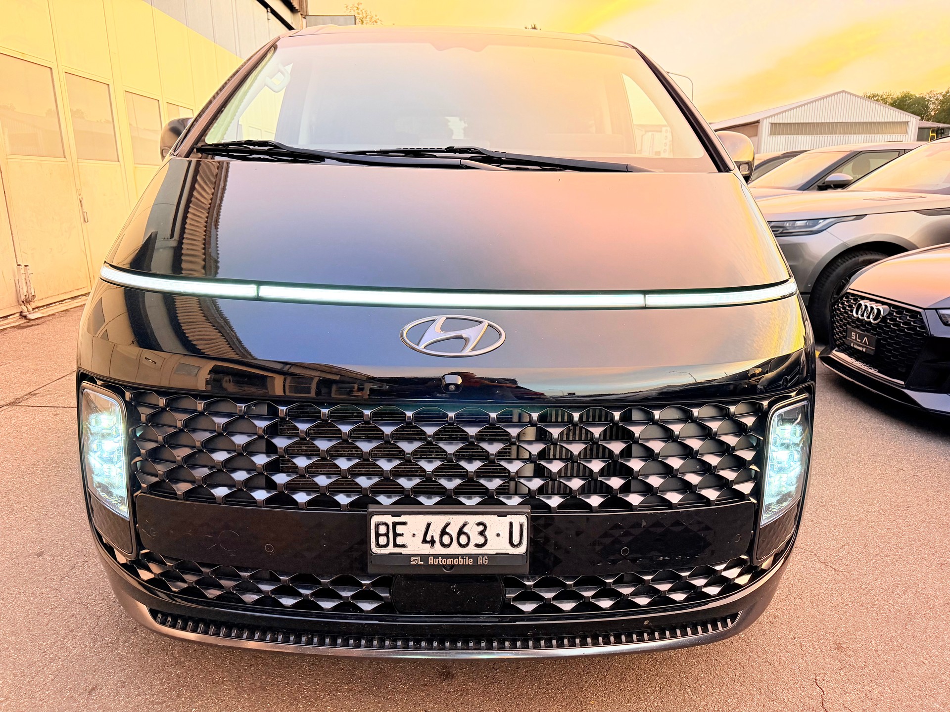 HYUNDAI "BUSINESS" STARIA "PREMIUM" 2.2 CRDi VERTEX 4WD AUTOMAT. CH WAGEN. VOLL OPTIONEN. MOD.05.2023 !!-image-9