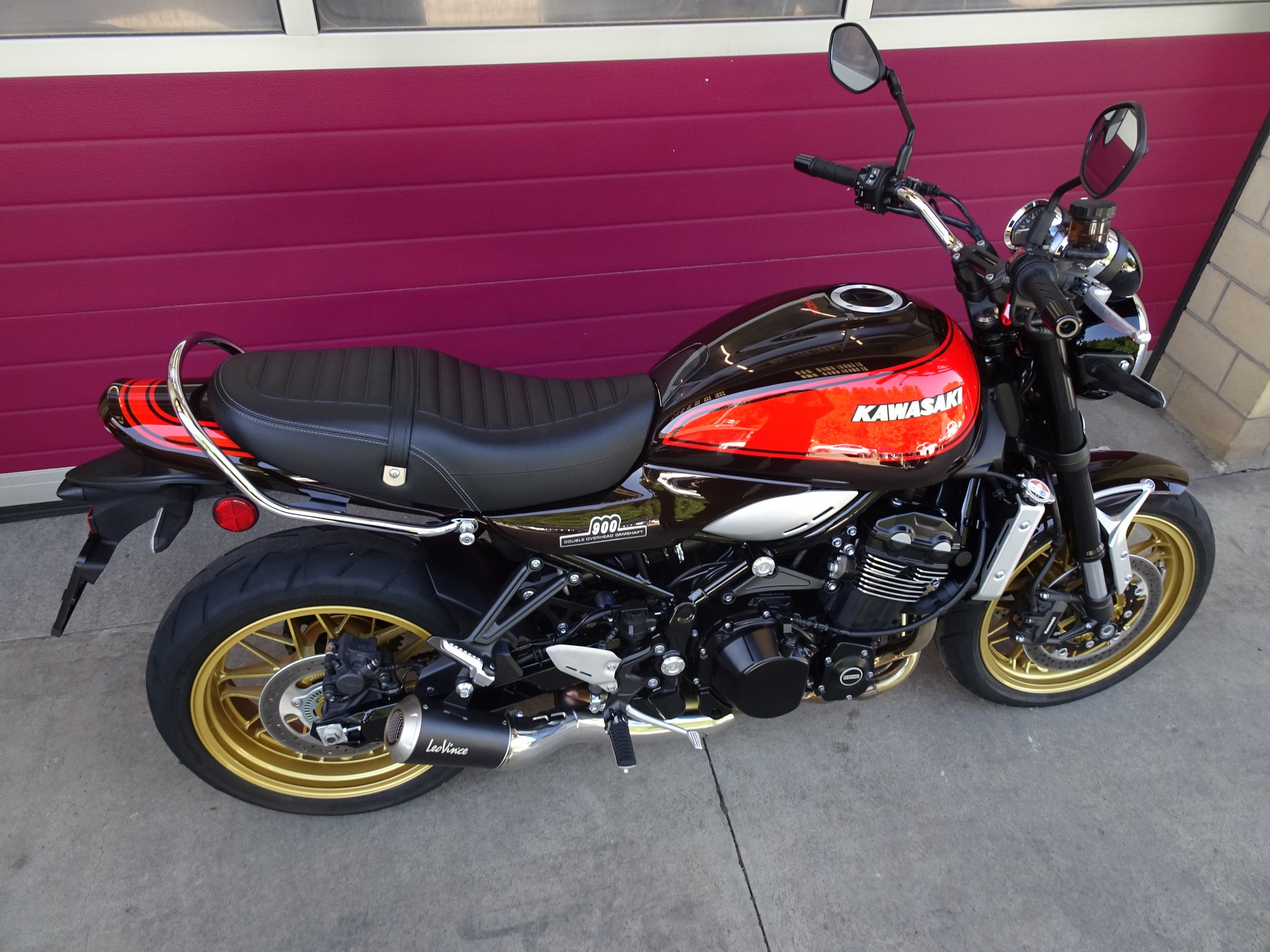 KAWASAKI Z 900 RS-image-14