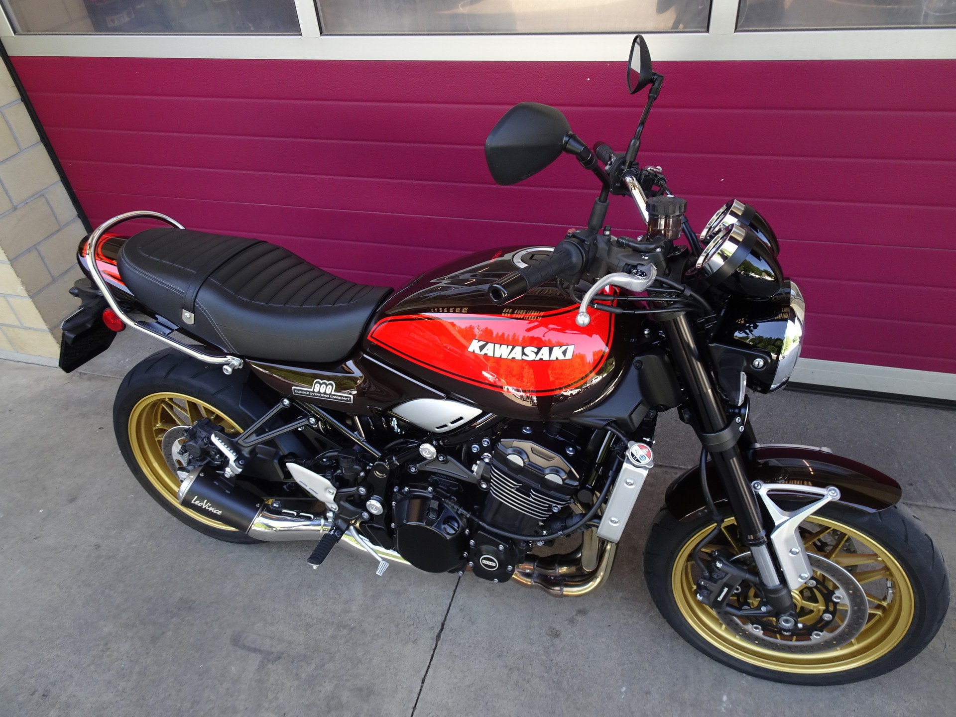 KAWASAKI Z 900 RS-image-15