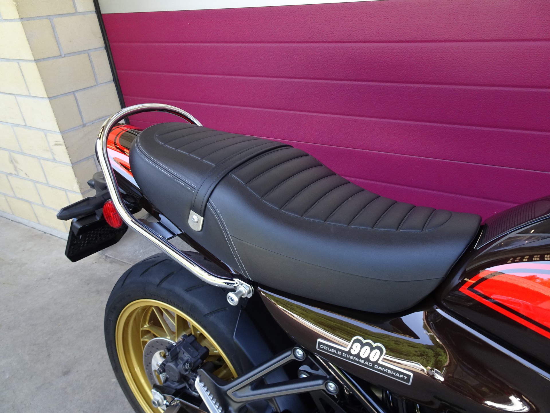 KAWASAKI Z 900 RS-image-6