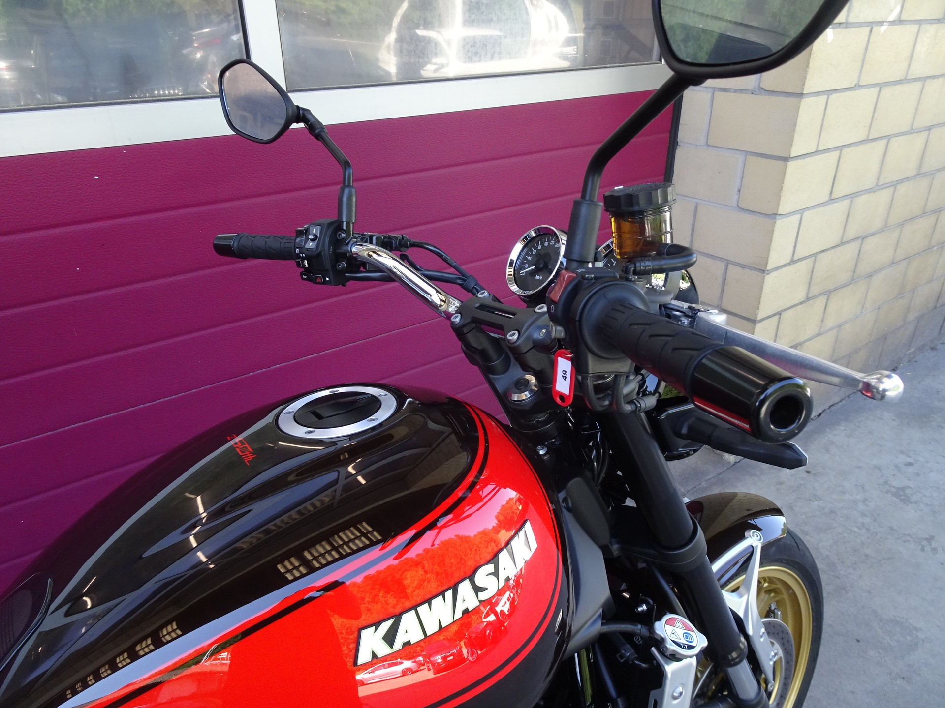 KAWASAKI Z 900 RS-image-4